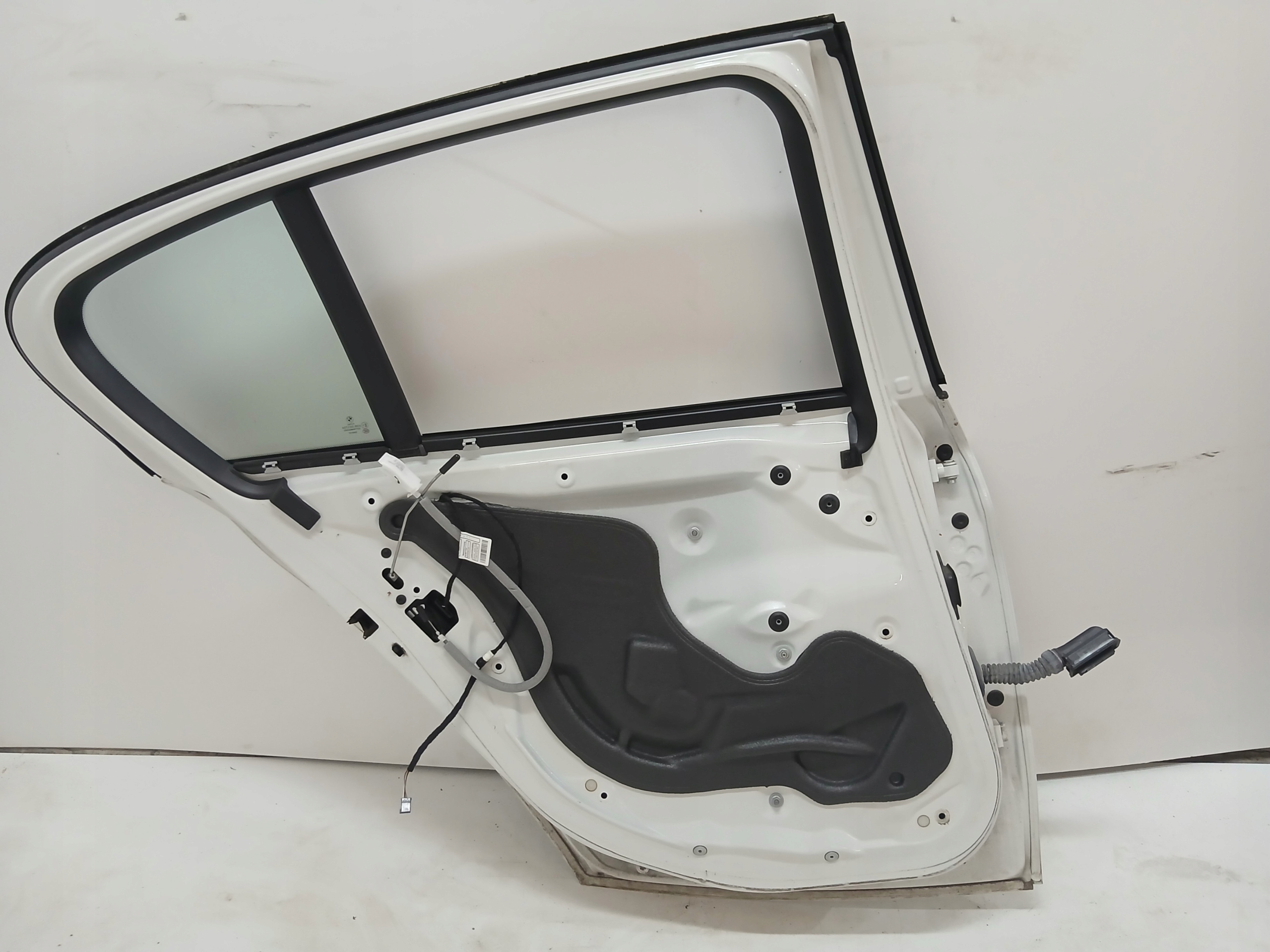door left rear. rear part BMW F20 300