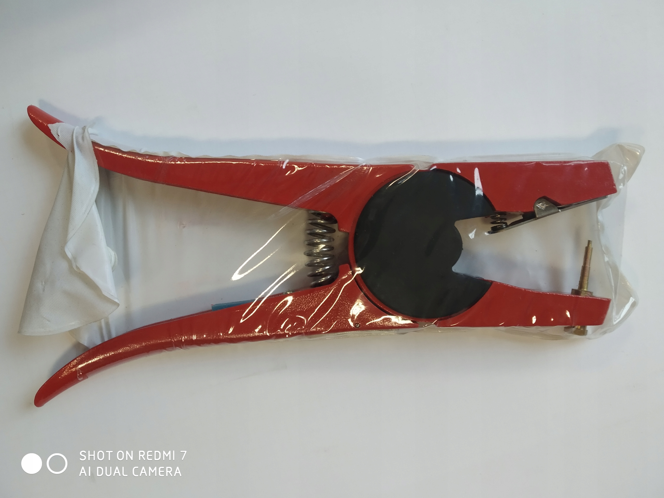 KOLCZYKOWNICA UNIWERSALNA