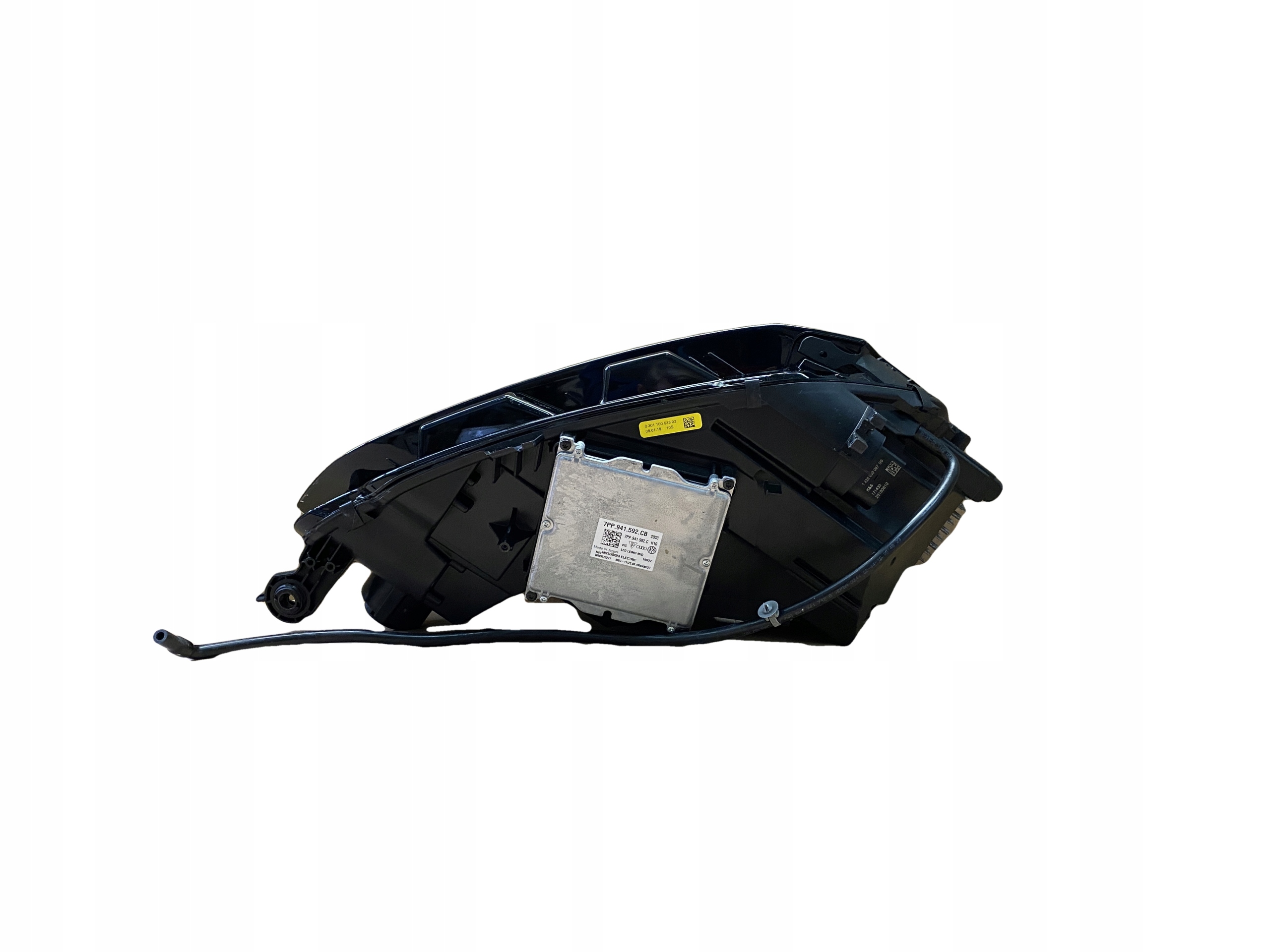 AUDI A5 8W light left front MATRIX 8W6941035F