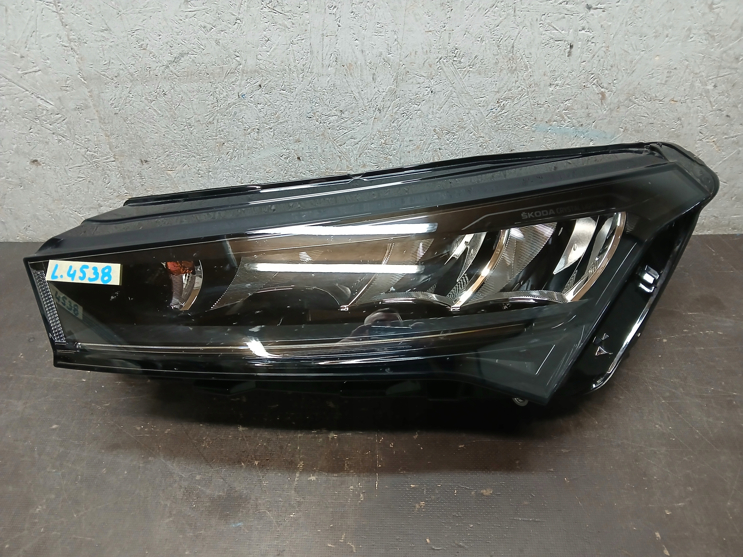 light front left SKODA ENYAQ FULL LED 5LB941015F