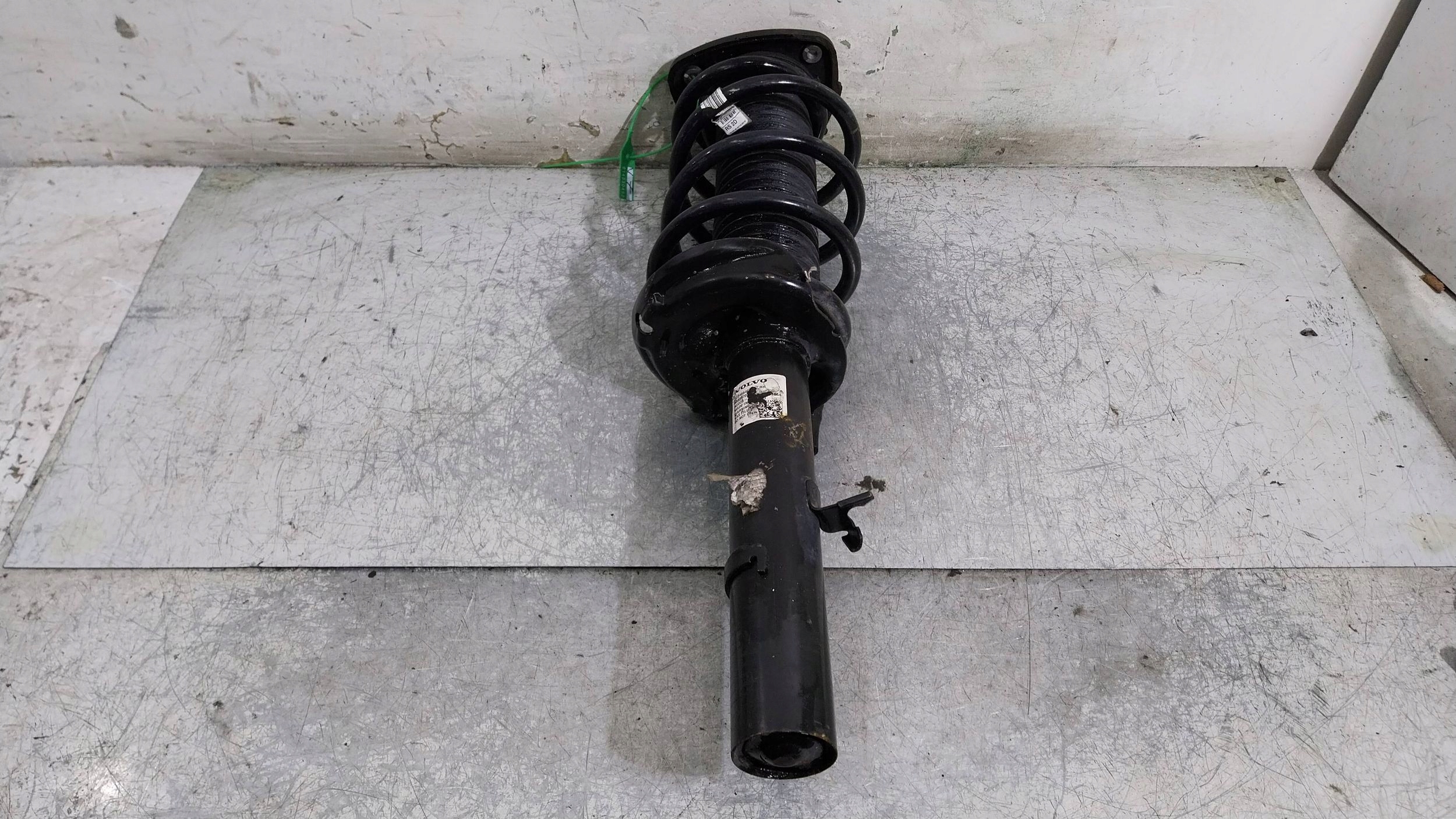 shock absorber right front 32246640 VOLVO XC40