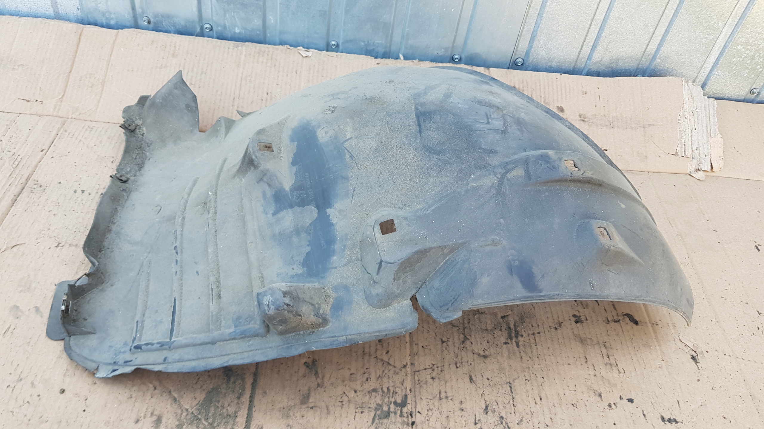 MERCEDES s-klasa W220 mudguard left front A2206980530