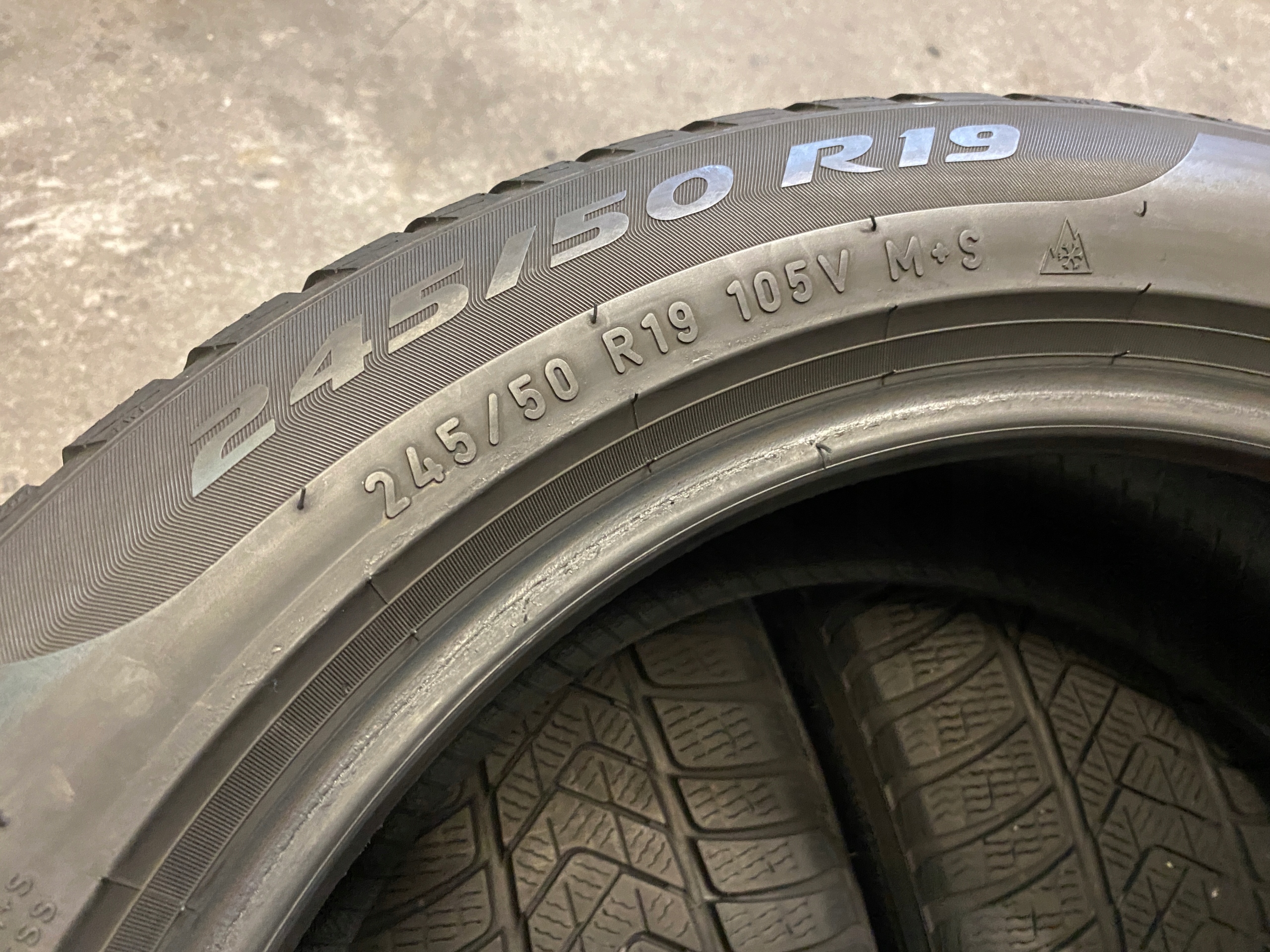 4 tyres winter 245/50R19 Pirelli Sottozero 3 Run Flat 6mm