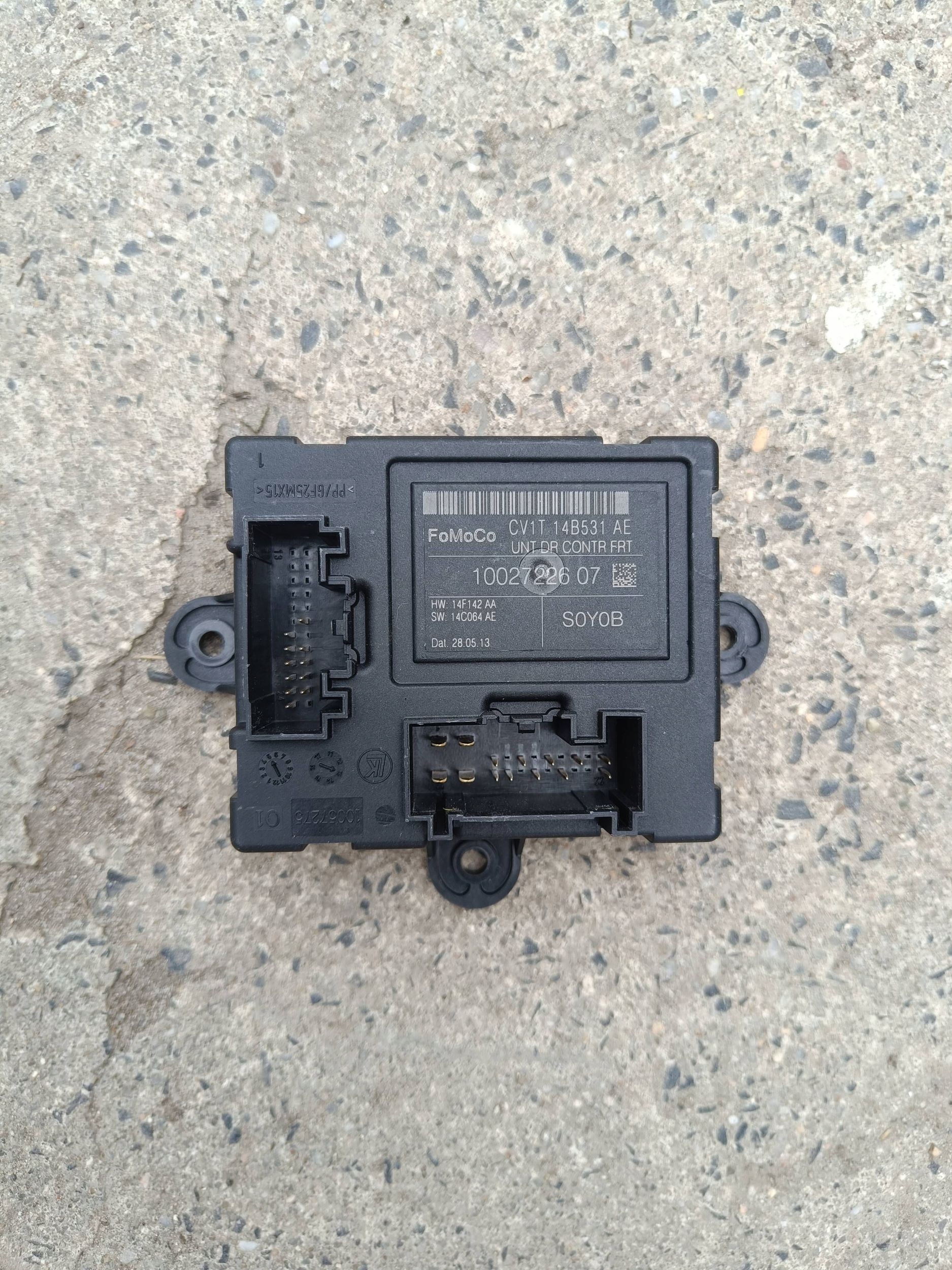 Ford Fiesta MK7 2013 control unit / module door