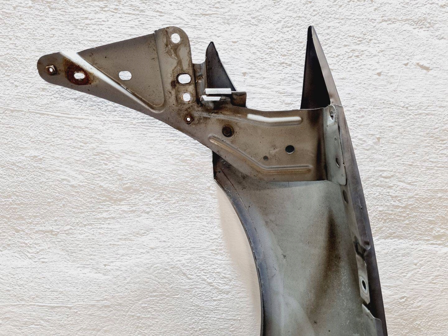 fender front right side Jaguar XF 250 2009 C2Z14005