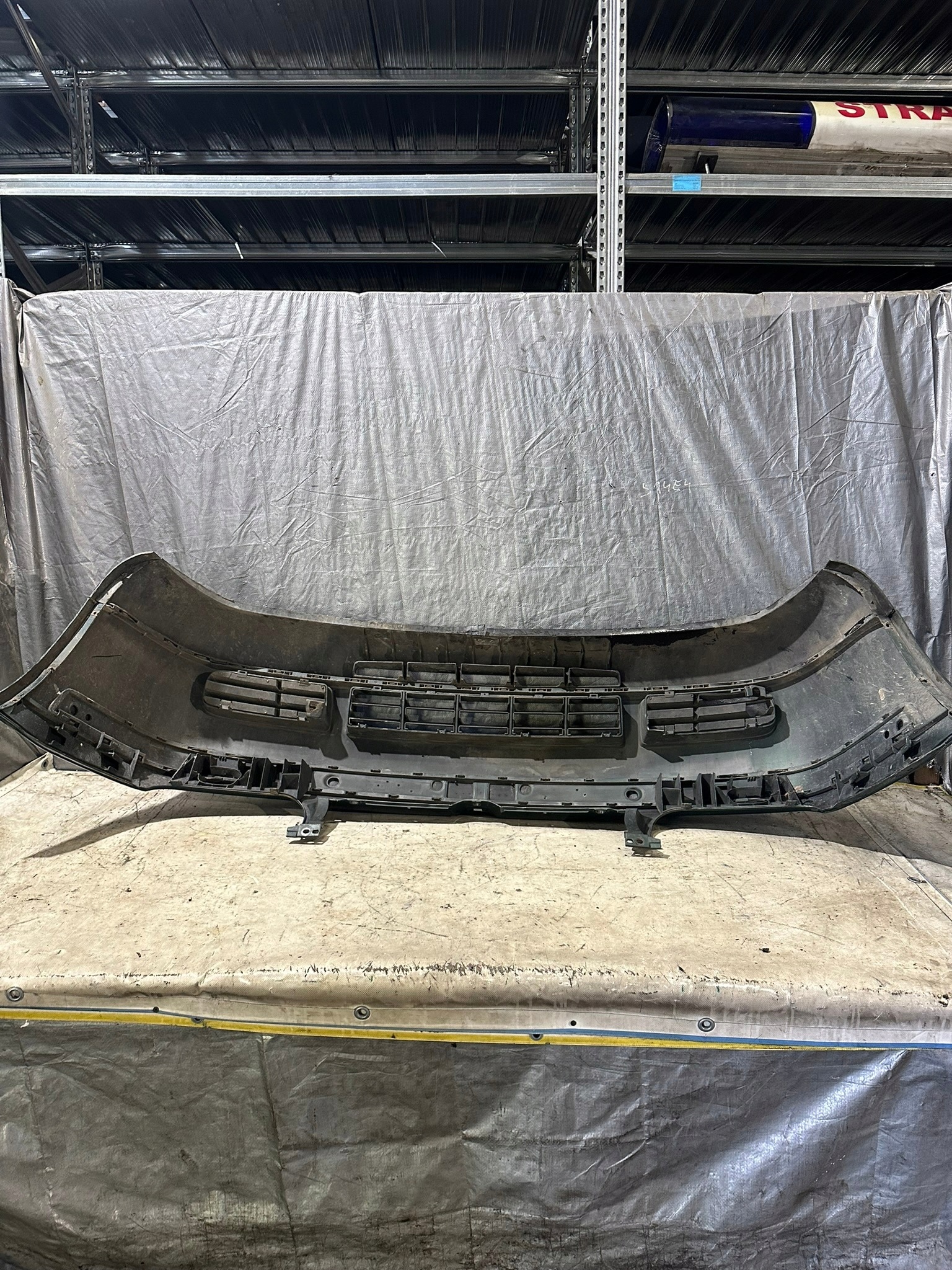 bumper front VOLKSWAGEN VW GOLF 4 KOMBI 2002R.