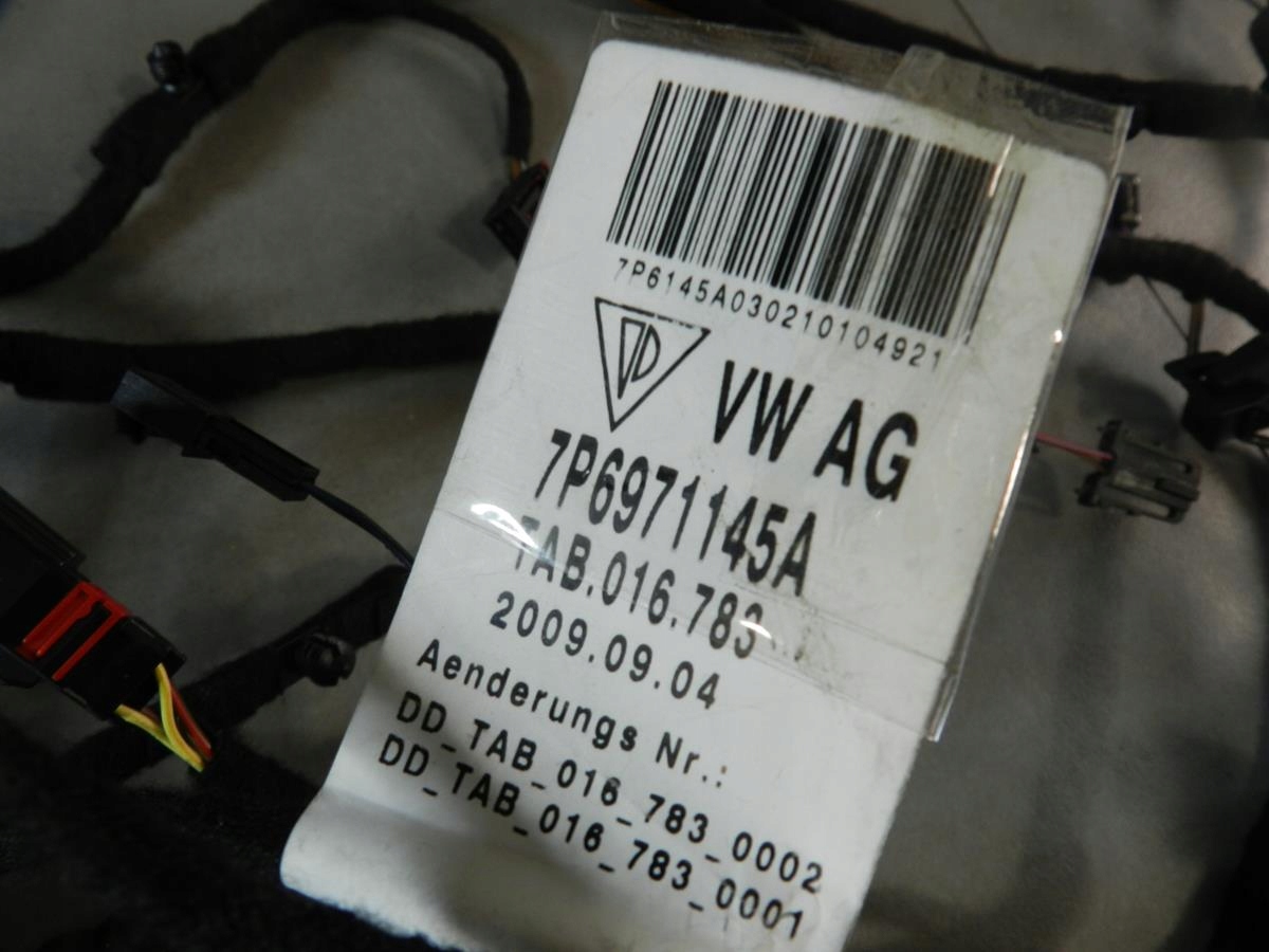 VW TOUAREG 7P bundle bonnet rear part 7P6971145A