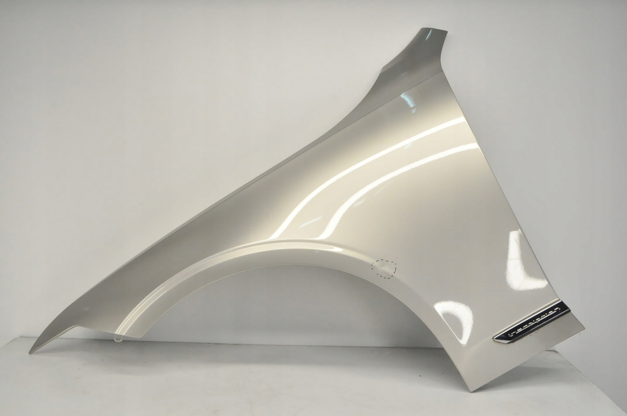 VOLVO V90 S90 BŁOTNIK LEWY PRZÓD PRZEDNI