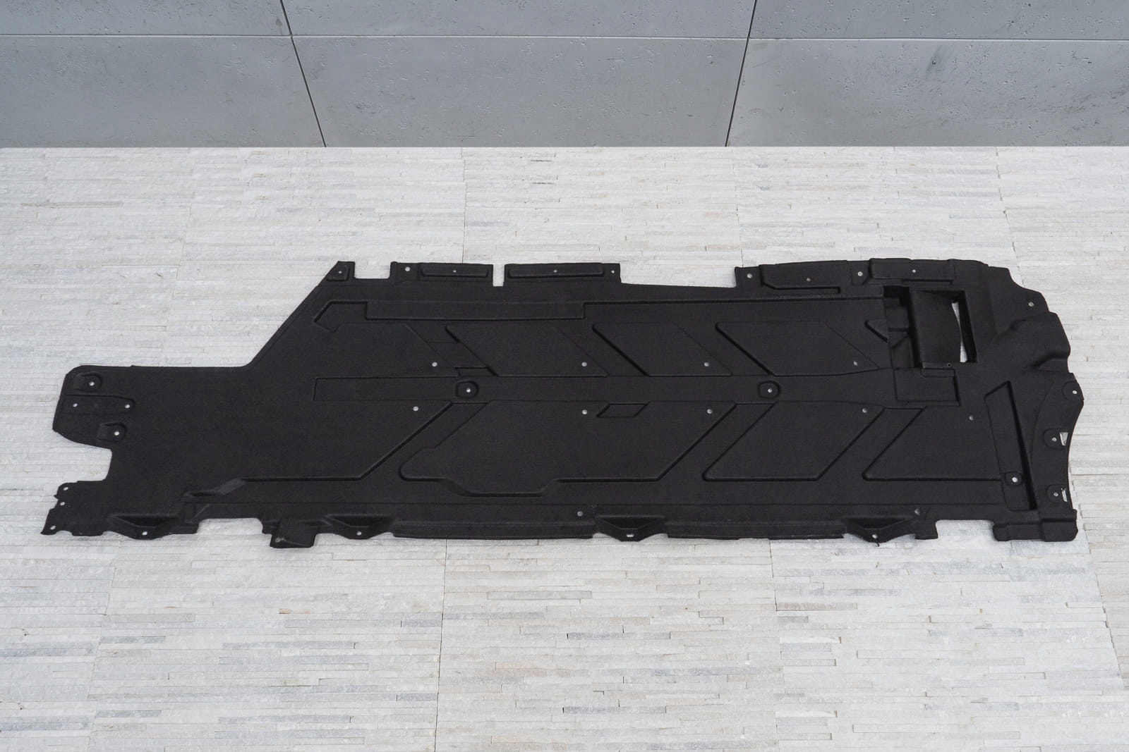 OSŁONA PODWOZIA LEWA MERCEDES CLA C118 W118 19- Producent części Inny