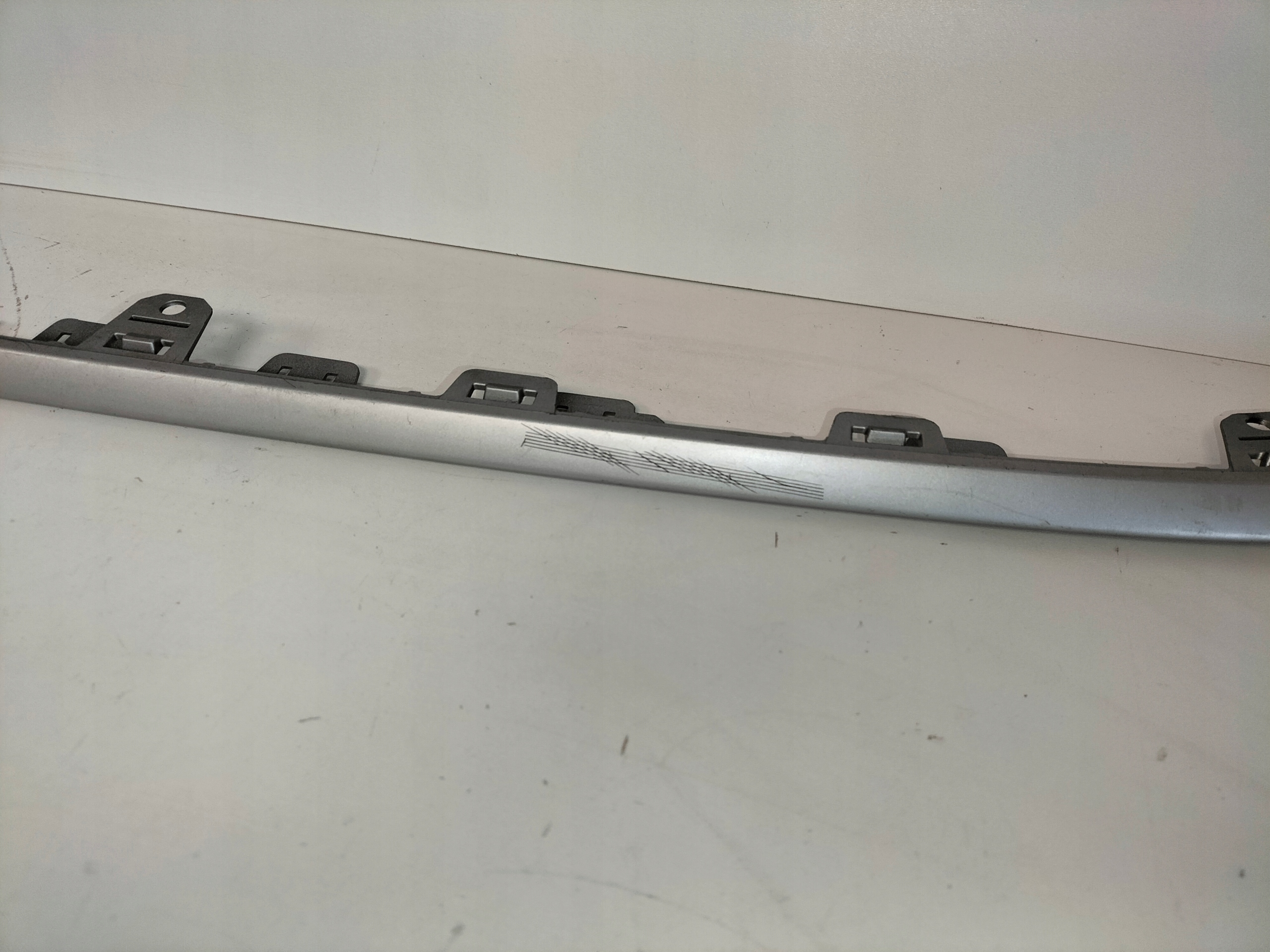 spoiler lišta doplněk nárazníku předního předek AUDI A3 8Y 20