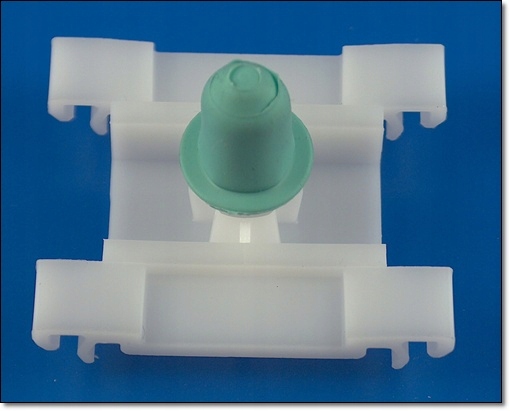 10szt VW GOLF III -SPINKA LISTWY BOCZNEJ NISKA Producent części Romix