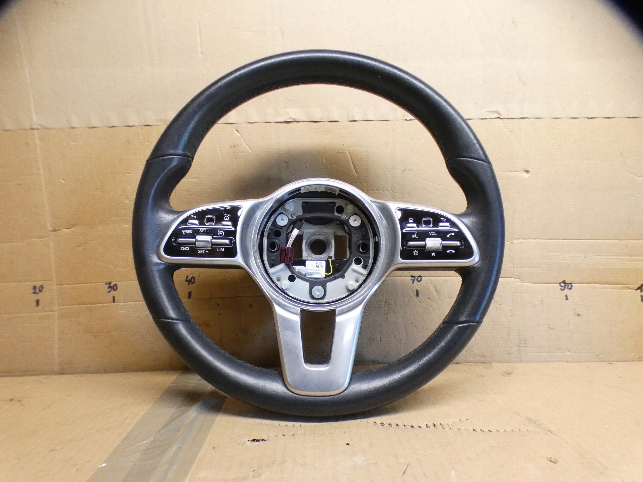 volante MULTIFUNKCYJNA MERCEDES A0050071999 originale