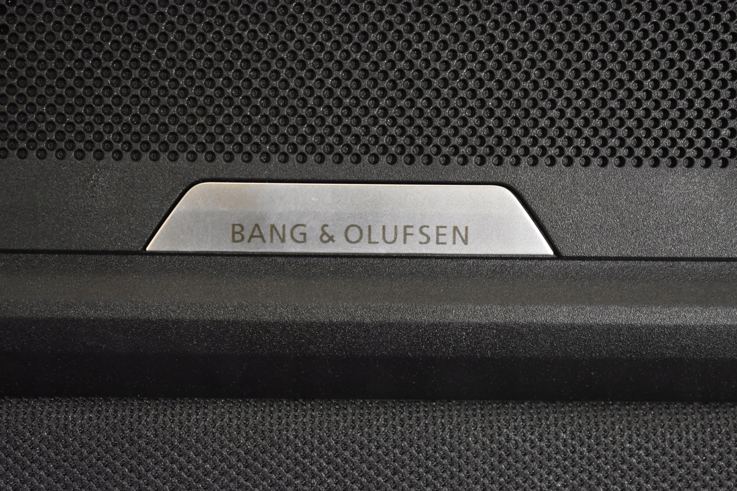 IDEALNA plato rear KPL. bang & OLUFSEN AUDI A8 D5 1