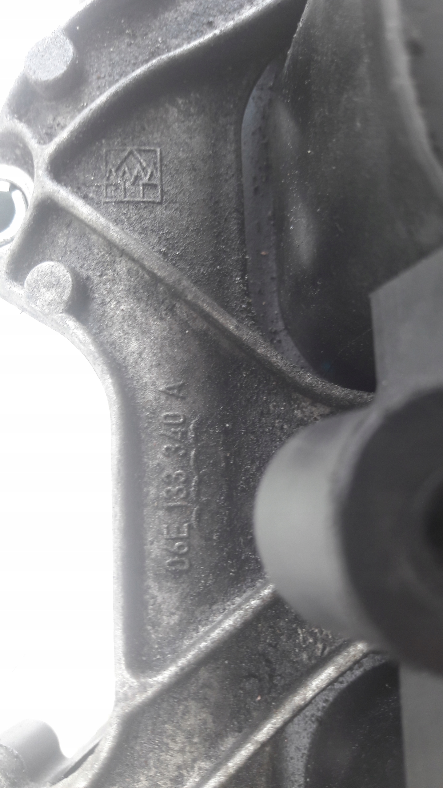 AUDI A6 C6 exhaust manifold 06e133340a 3.2 fsi