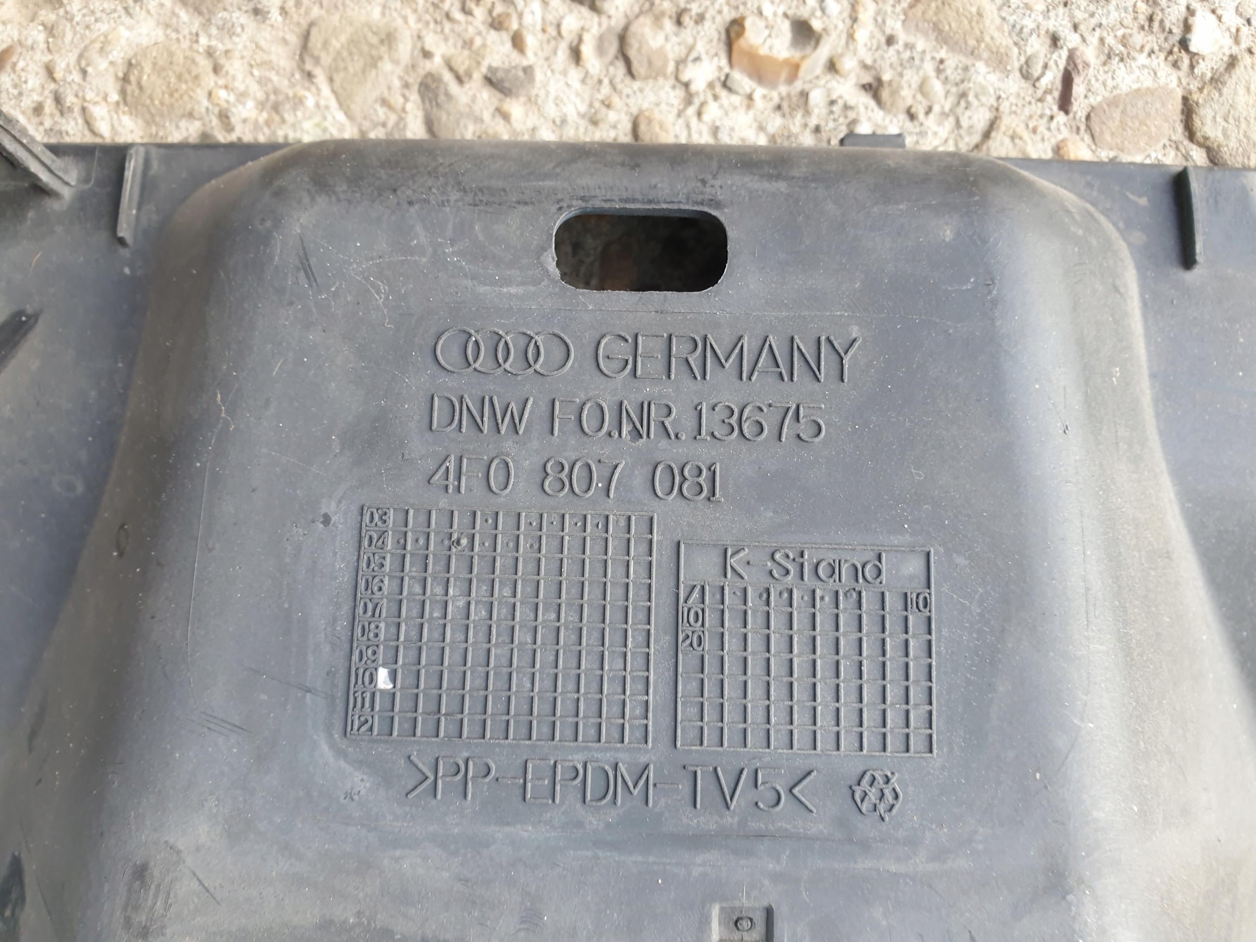 RIVESTIMENTO Coperchio AUDI A6 C6 2004-2008 4f0807081