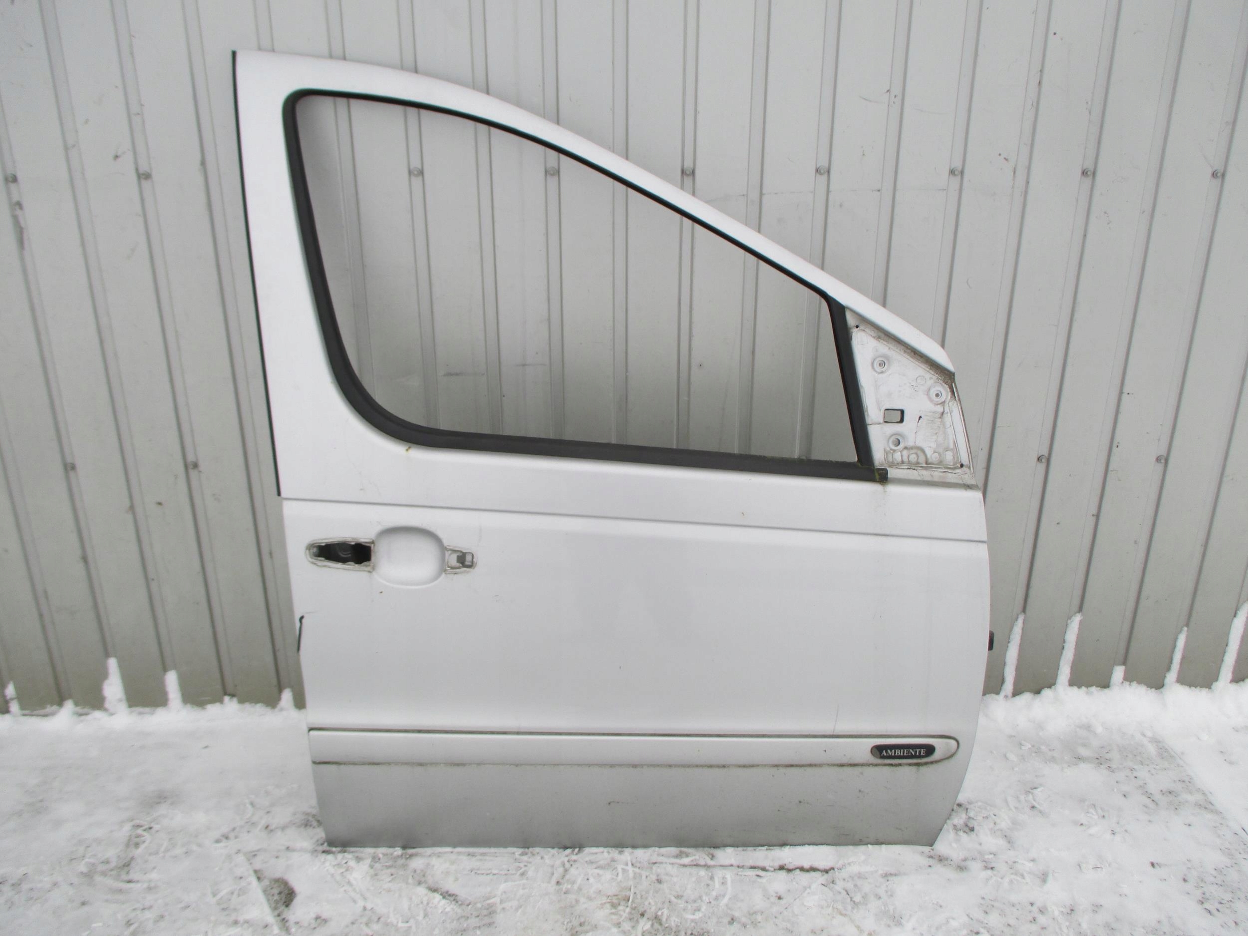 MERCEDES VANEO 01-05 DRZWI PRAWY PRZÓD 744