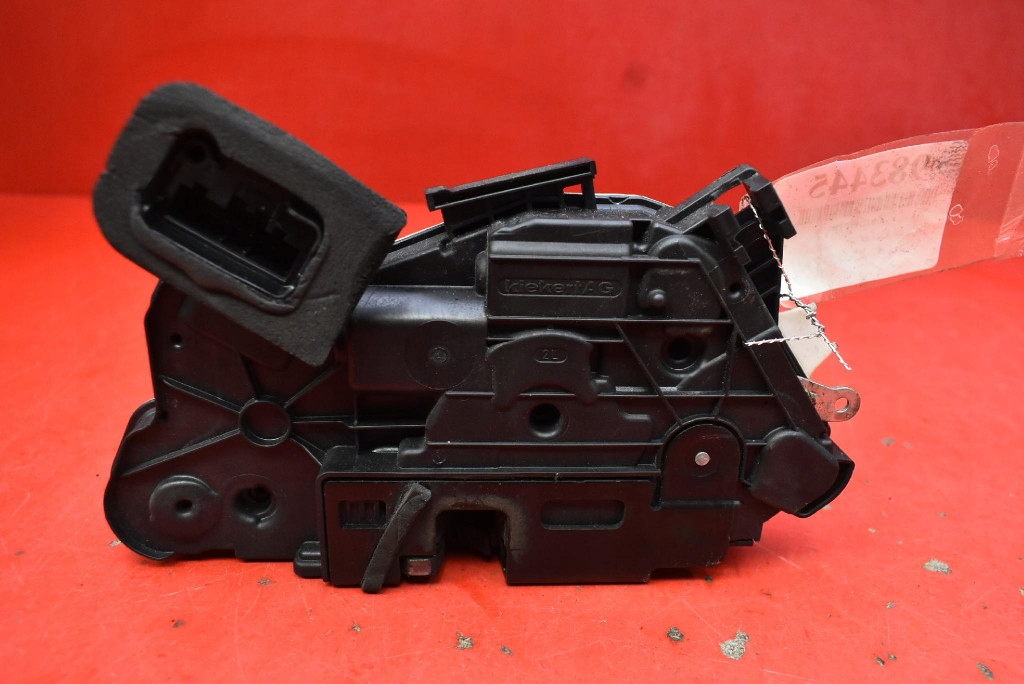 lock door left front front EU 5E1837015 SKODA OCTAVIA 3 III 13-17
