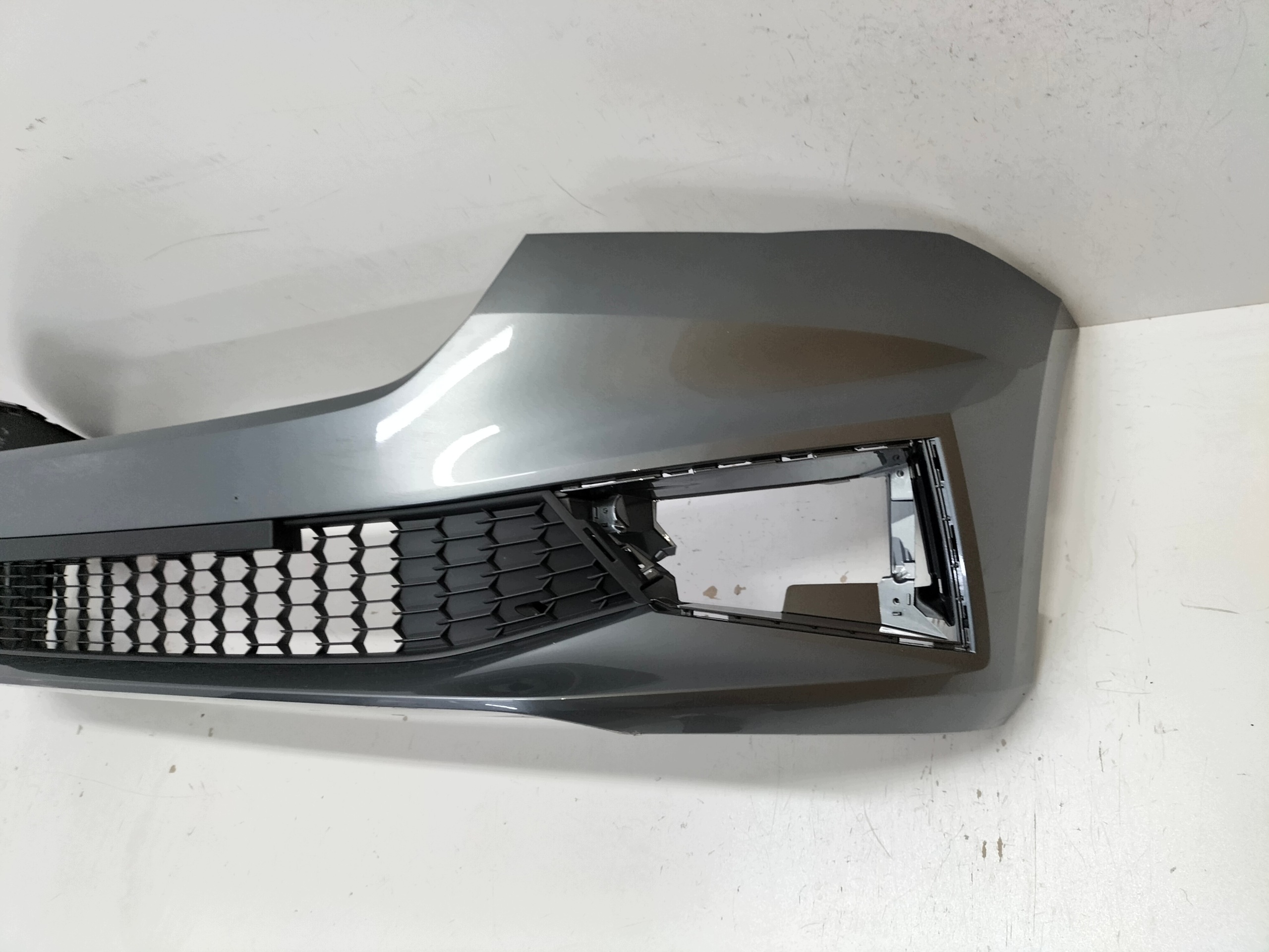 bumper przednio front SKODA FABIA 4 IV 21- without washers without PDC