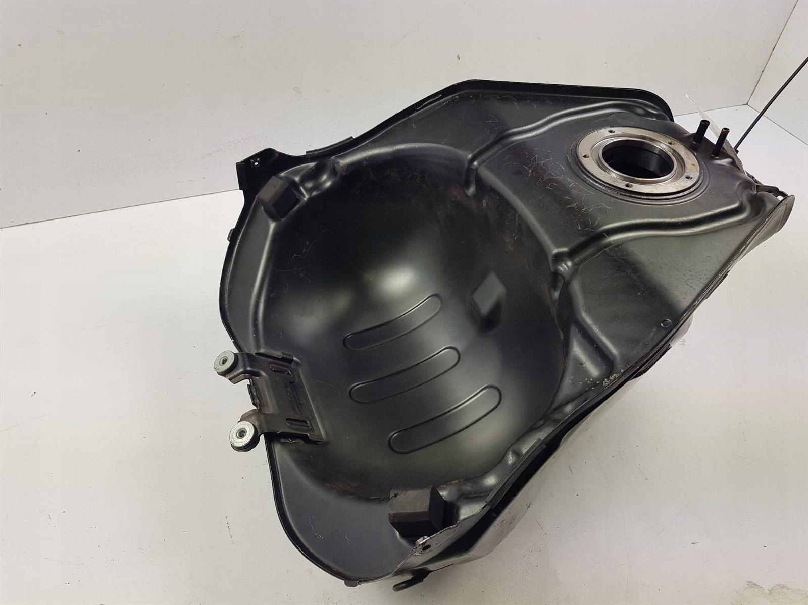 ТОПЛИВНЫЙ БАК SUZUKI GSR 600