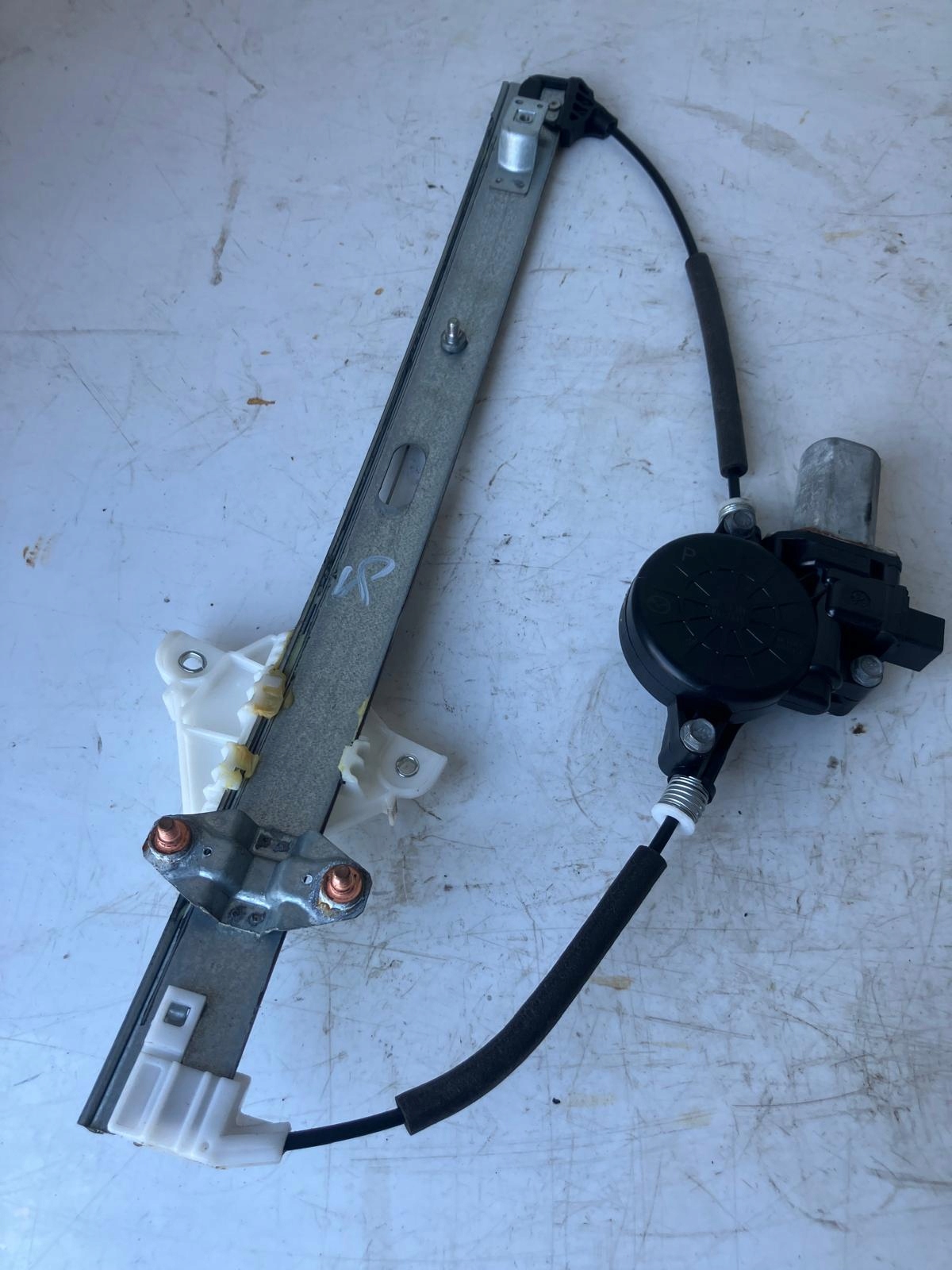 window regulator left front MAZDA CX5 and D6515958X
