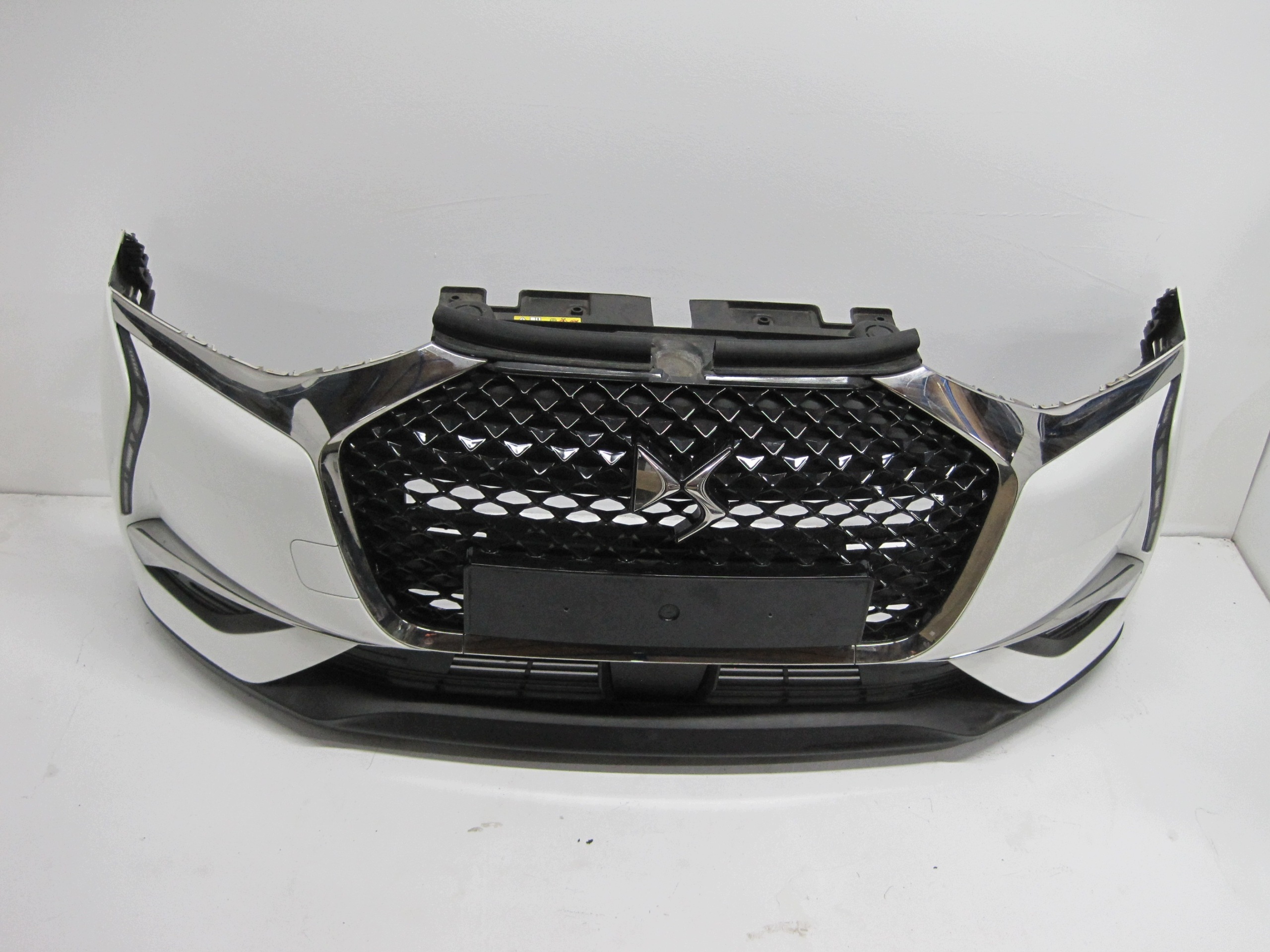 front bumper CITROEN DS3 CROSSBACK 19r