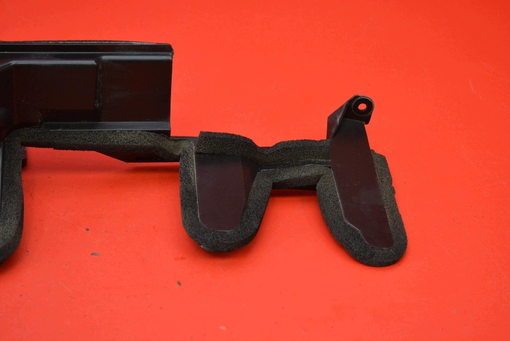 intake drain DEFLEKTOR air right 302002621AA JAECOO J7 23