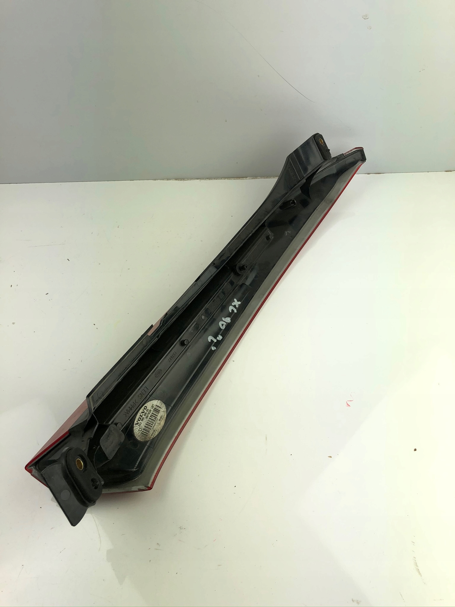 VOLVO XC90 and 2002- 30878220 light left left rear part rear