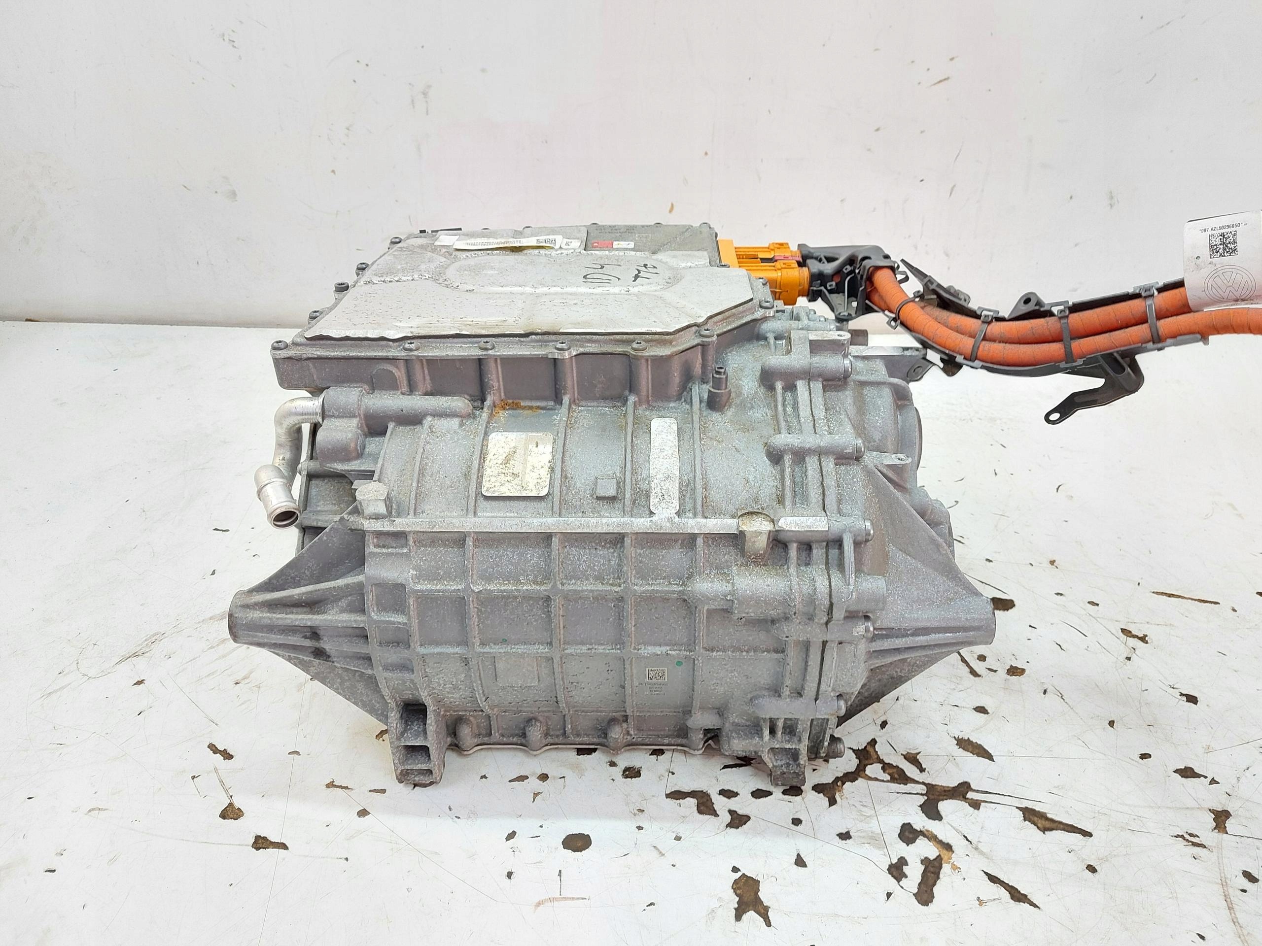 VW ID4 11A , 2024r SUV 5D engine electrical rear part 0ET901131R
