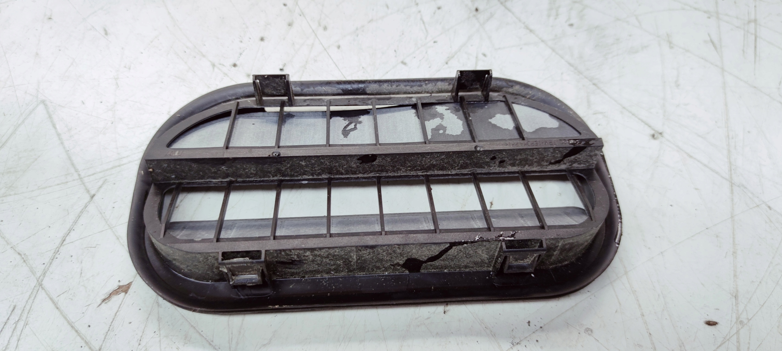 Lüftungsgitter luft heck AUDI A1 8X A4 B9 6R0819465A