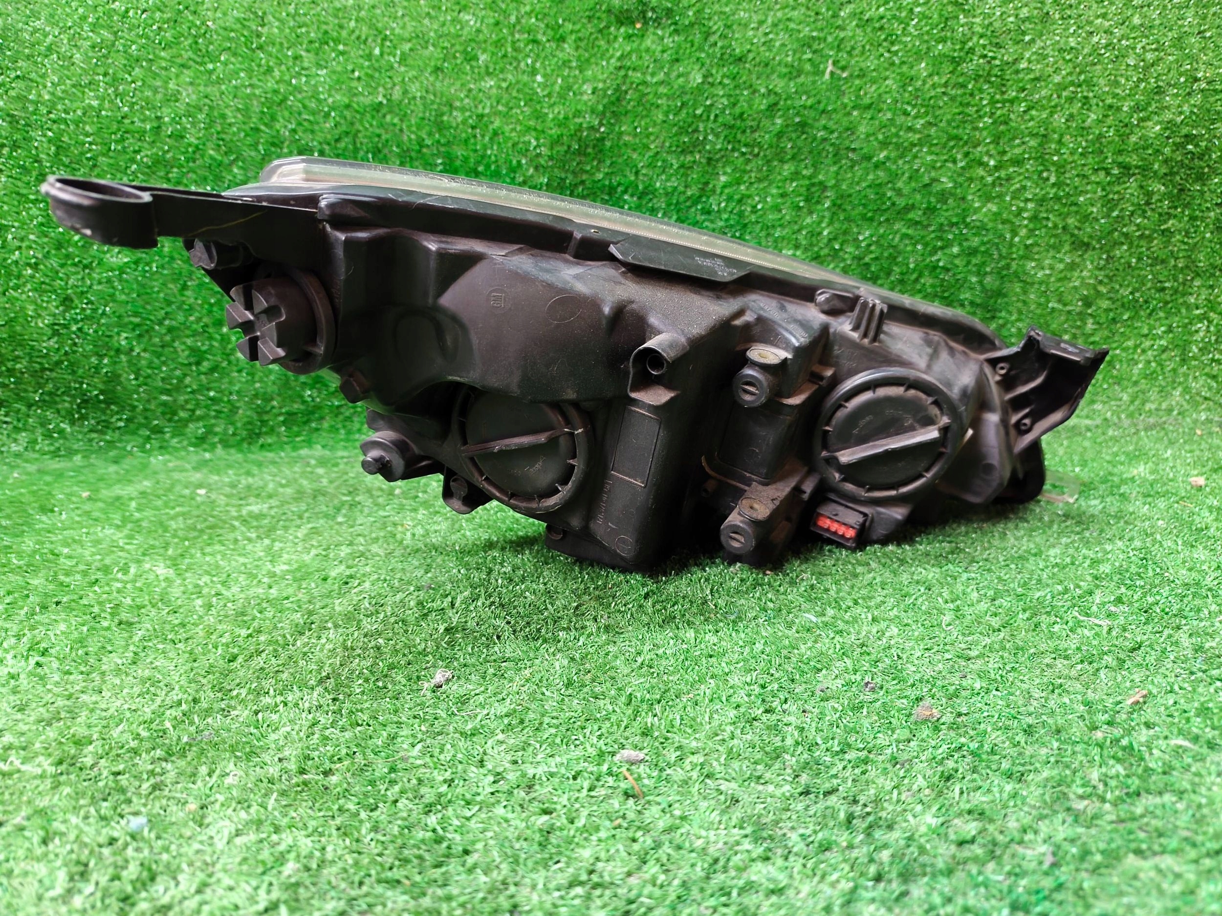 REFLEKTOR links vorne OPEL ASTRA J 09- NR.1289