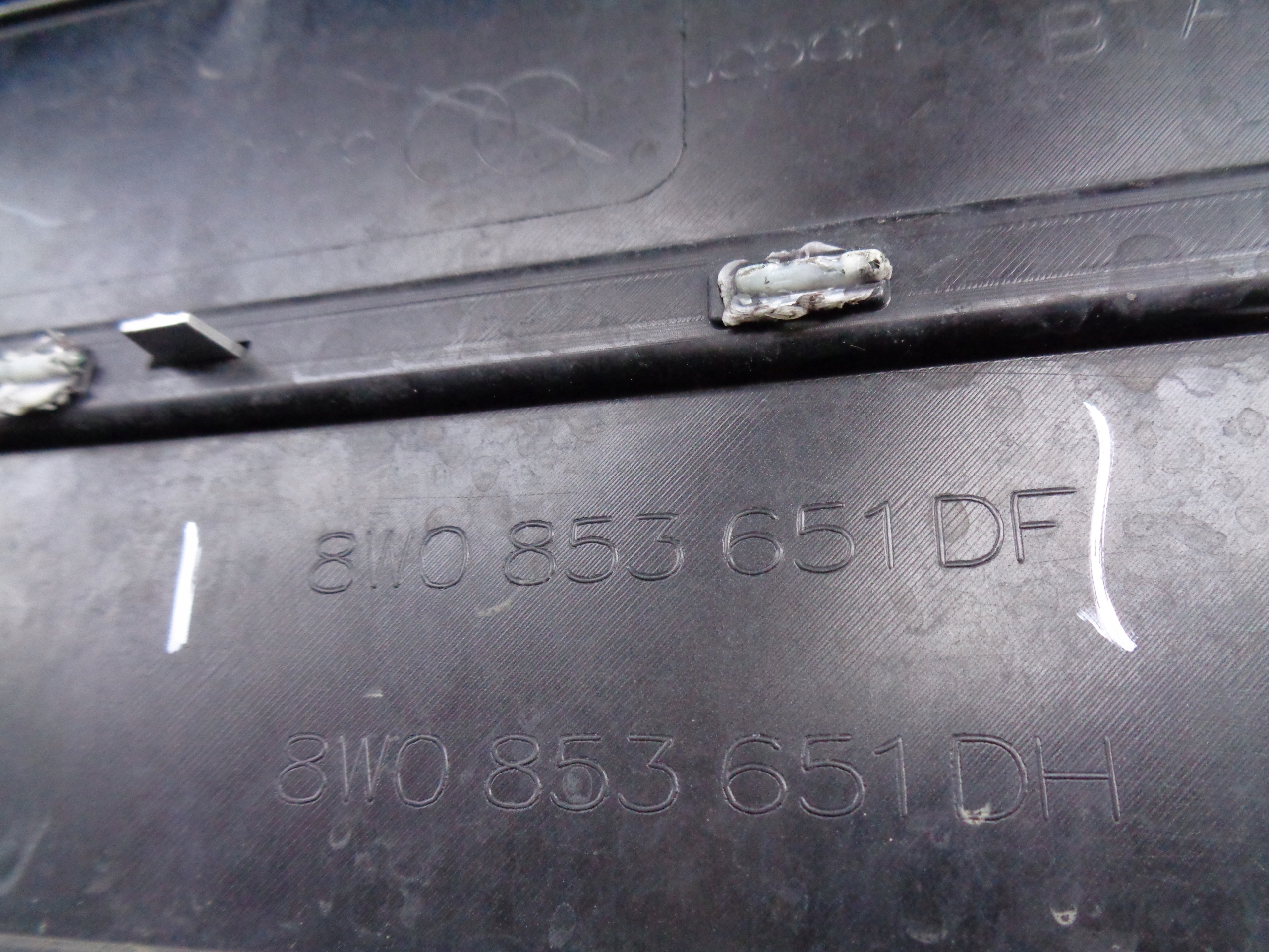 Grille AUDI A4 B9 8W 8W0 19- LIFT