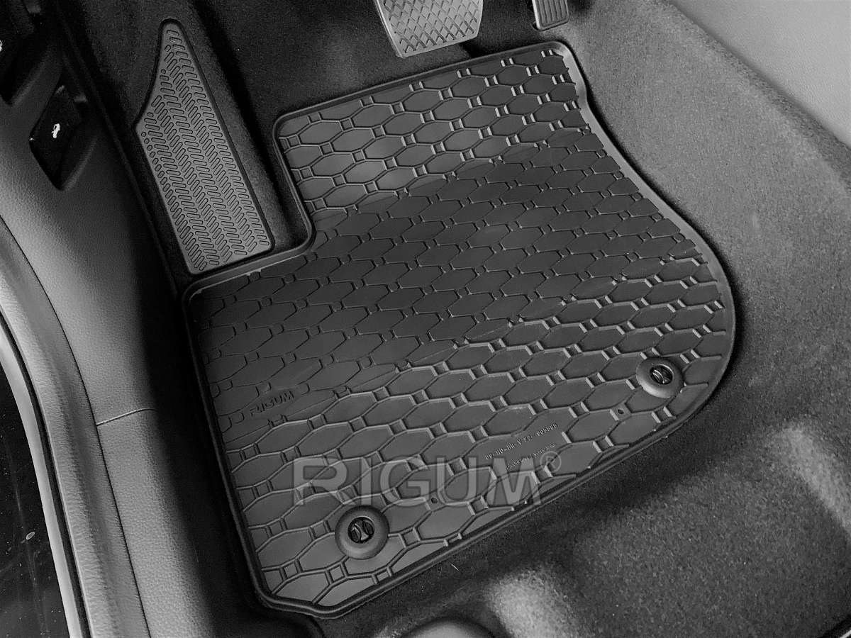 Zestaw dywaników do HONDA HR-V od 2022 - dywaniki gumowe i mata bagażnikowa Kolor czarny