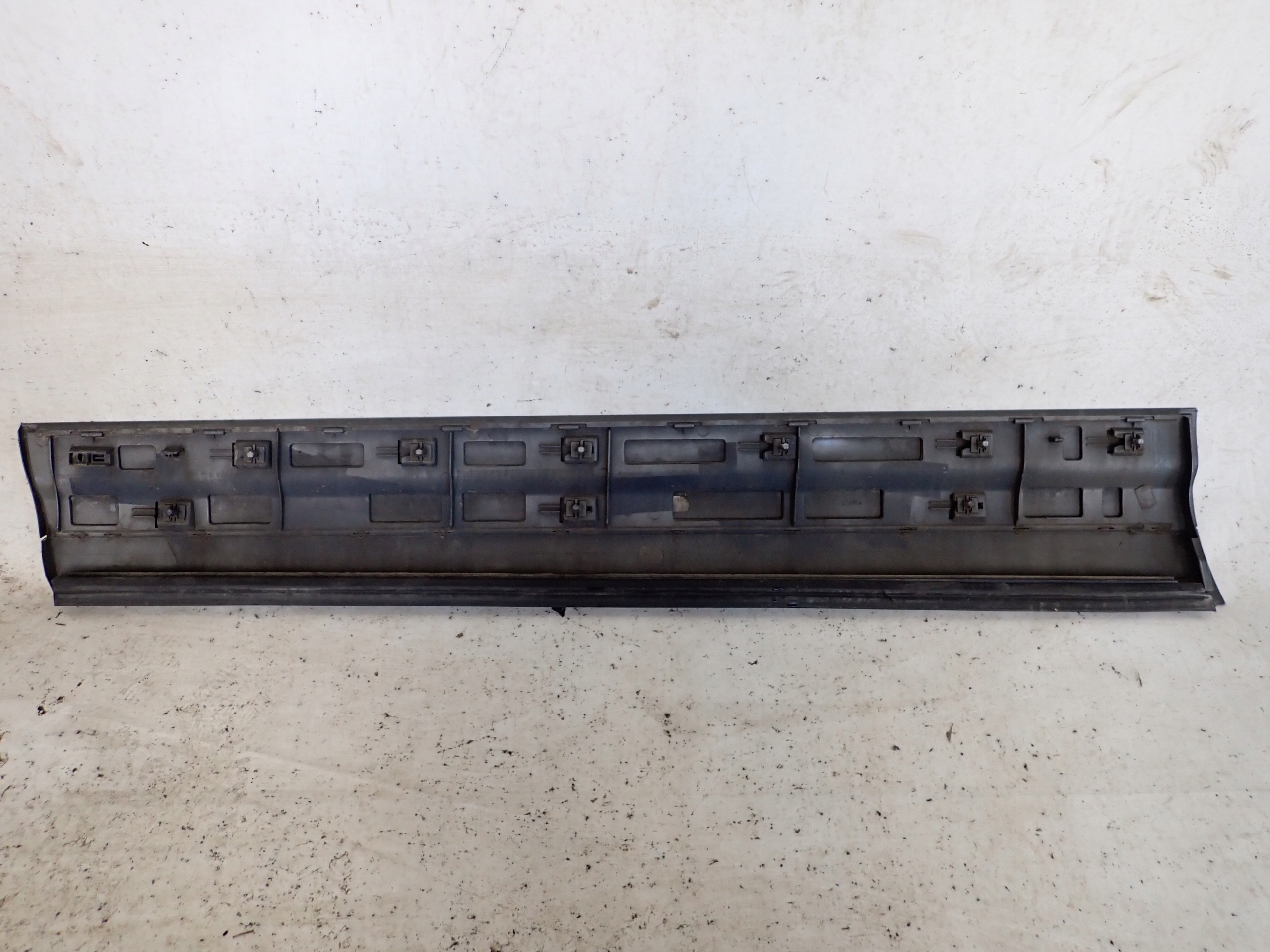 moulding for door right front front PORSCHE CAYENNE 7P5 7P5837788Q