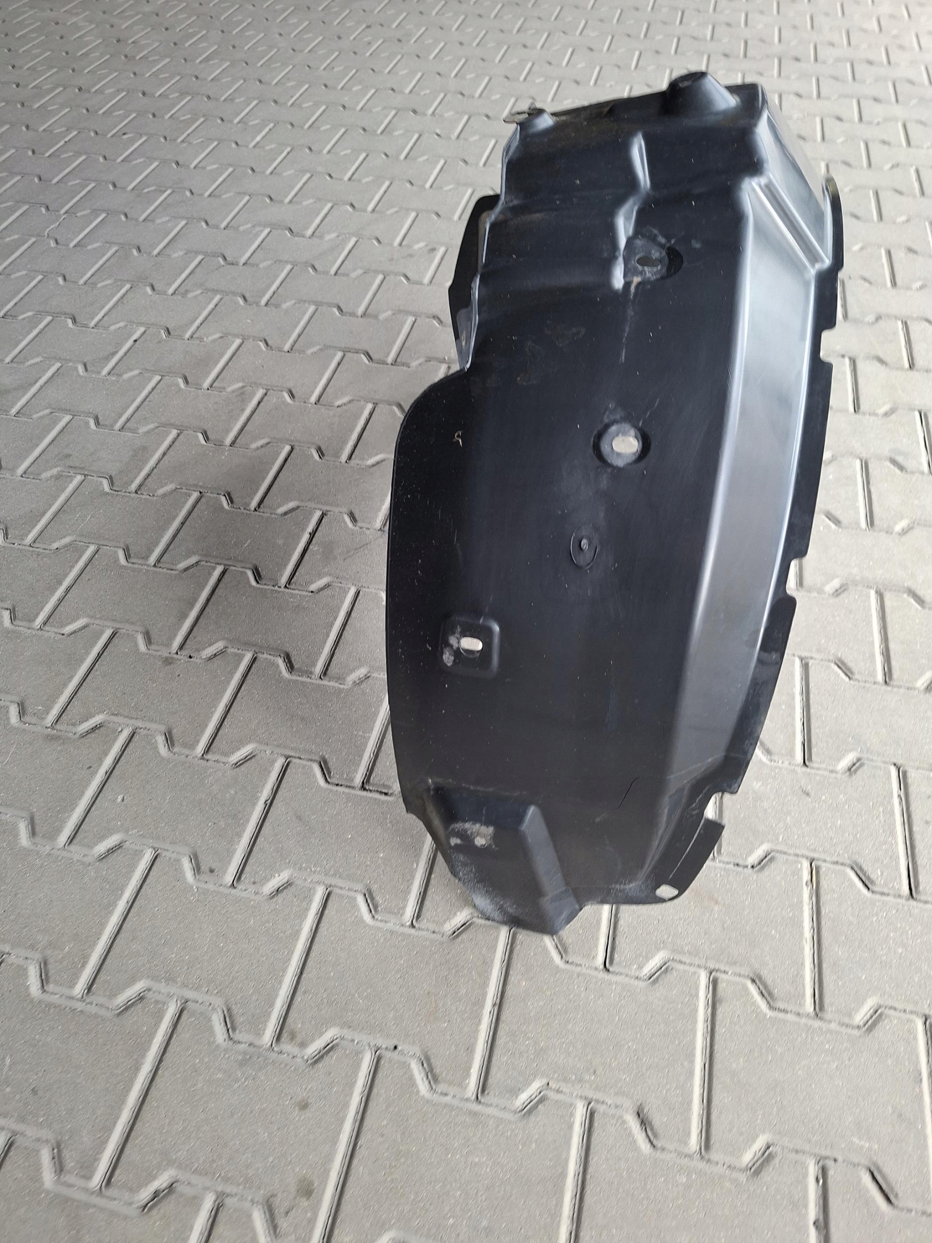 mudguard front front right 79720-21600 SSANGYONG RODIUS II