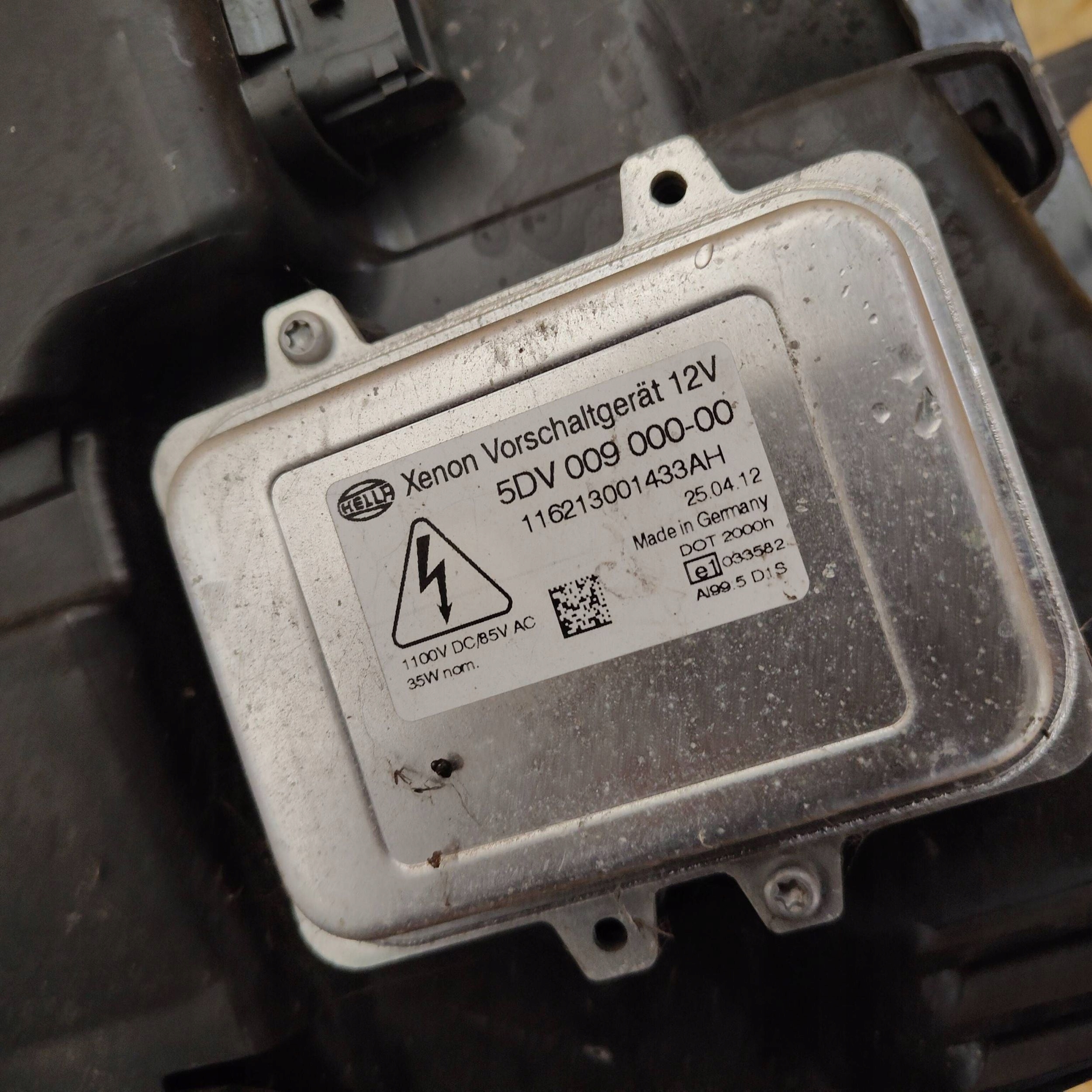 Citroen C4 and Picasso 2010 right side light front LIFT KSENON