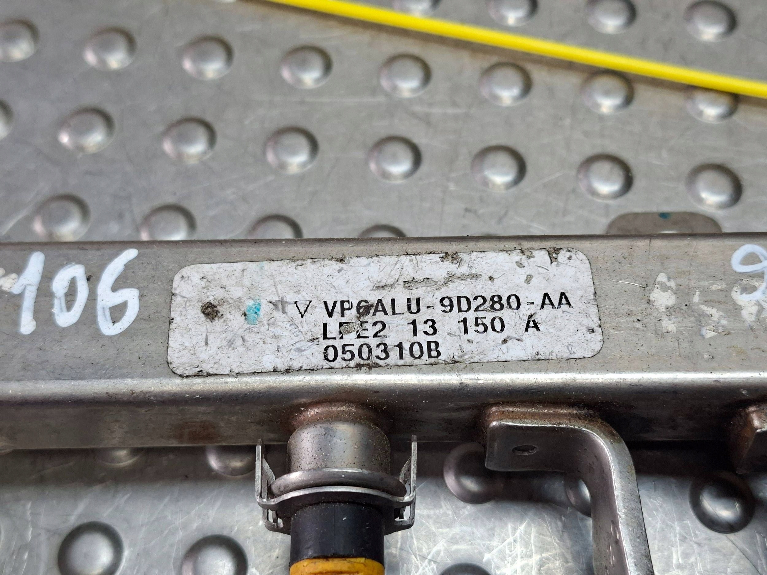 Rampe injection Injecteurs MAZDA 6 GH 08- 2.0i 0280158103