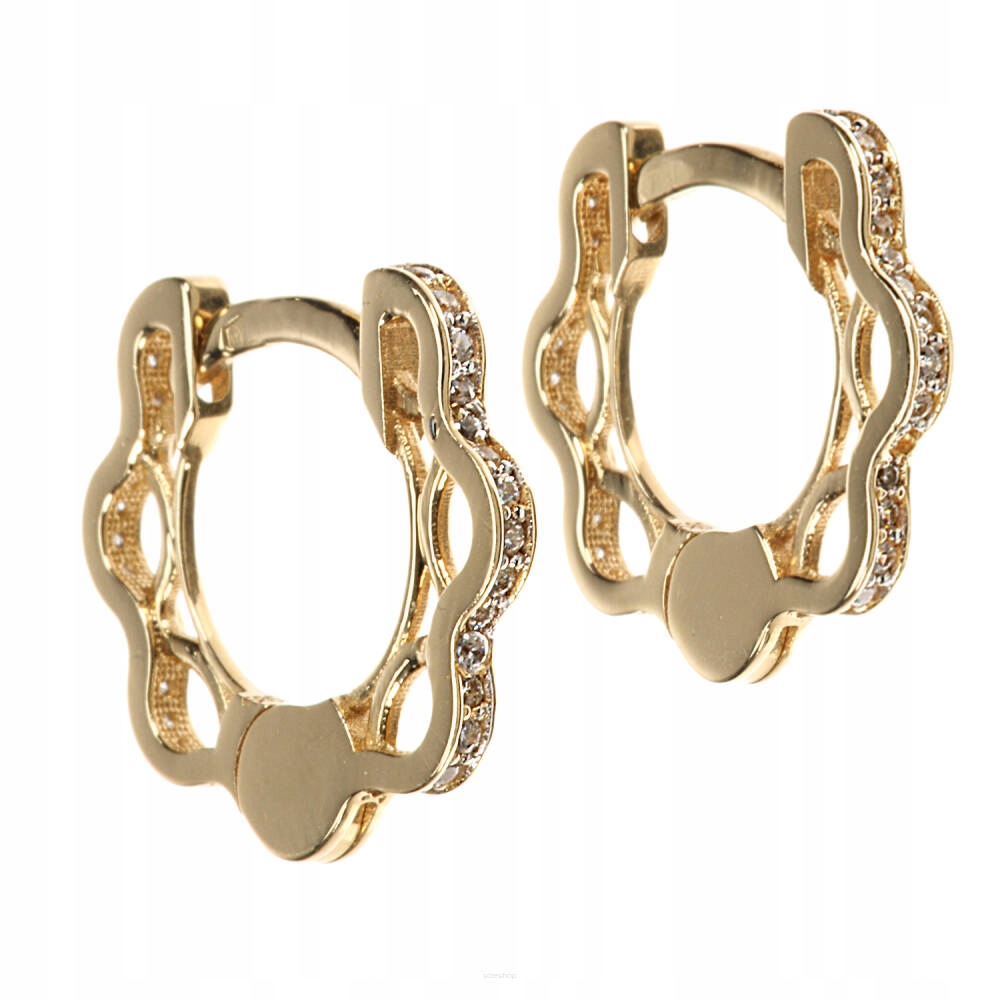 Zlaté náušnice v jedinečném tvaru