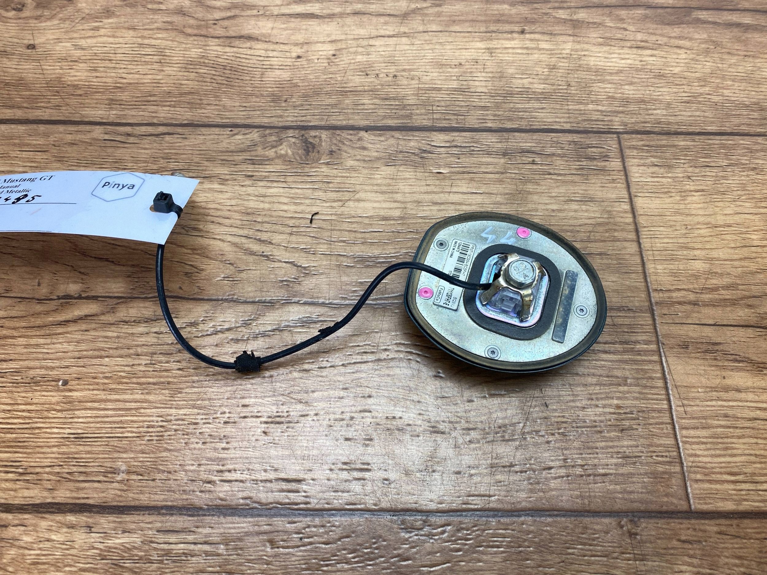 Antenne GPS (pletwa) Ford Mustang VI 2015+