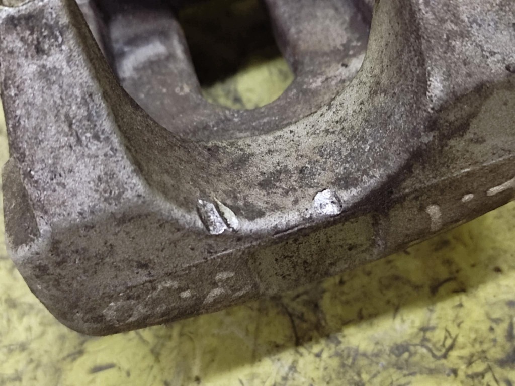 PEUGEOT 307 caliper brake left rear part