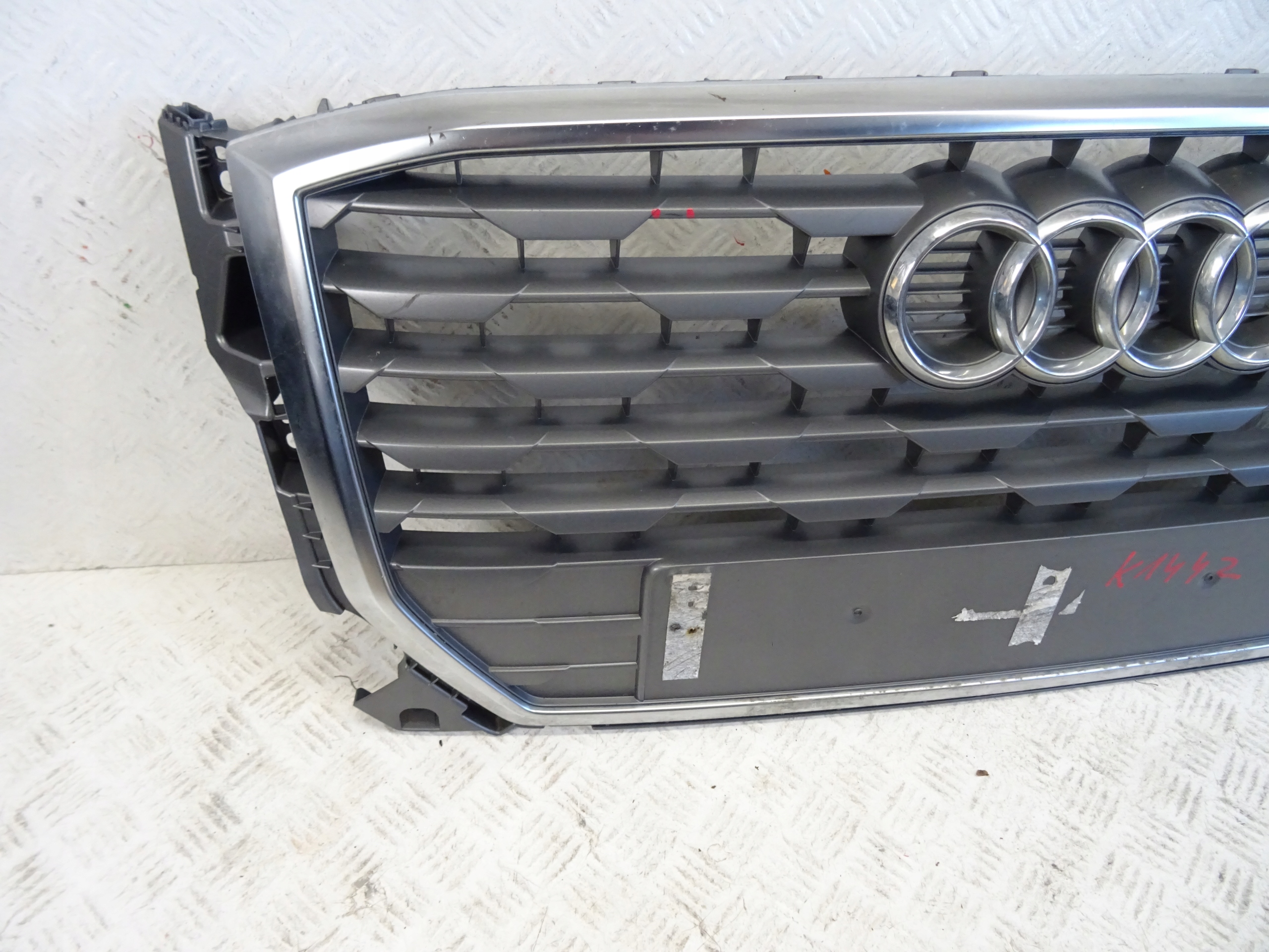 grill grille front front AUDI Q2 81A 81A853651