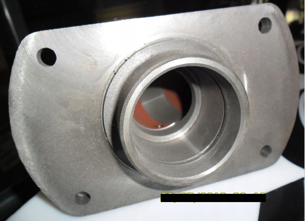 КОРПУС ДЛЯ ЗЕРНОУБОРОЧНОГО КОМБАЙНА 322366350