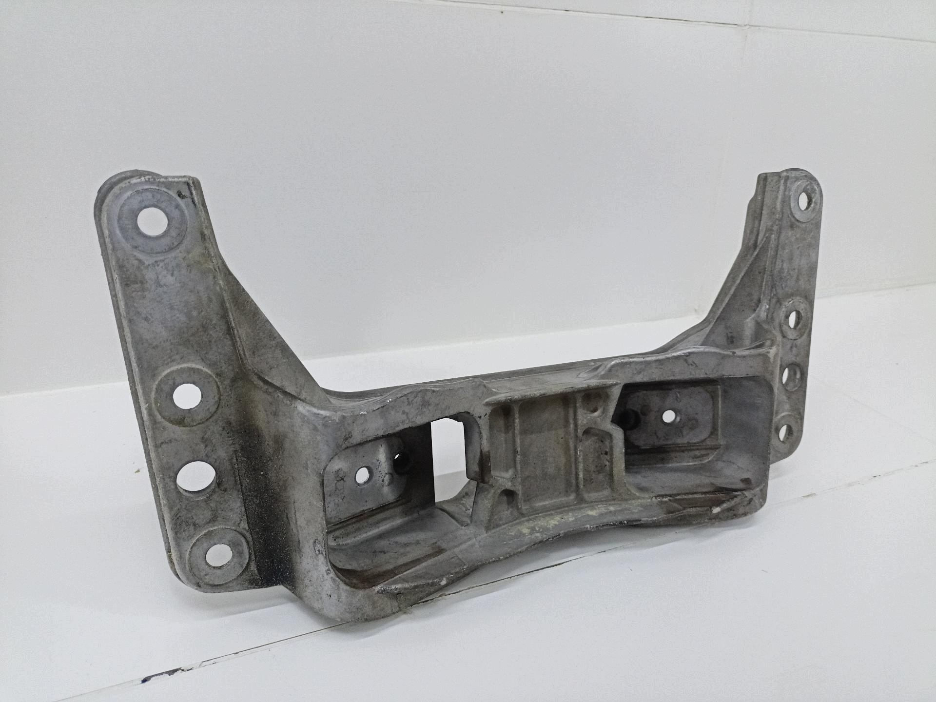 sider wzdluzna below engine BMW 3 E90/E91 E90 2006 6769965-02