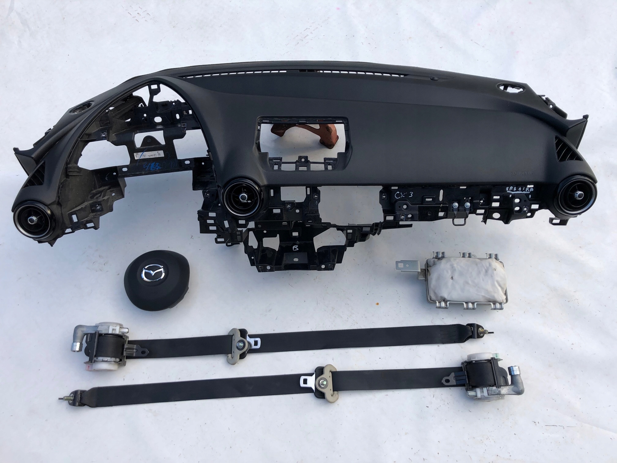 Mazda 2 II DJ ТОРПЕДA ТОРПЕДА ПАНЕЛЬ ПРИБОРОВ ПОДУШКИ РЕМНИ