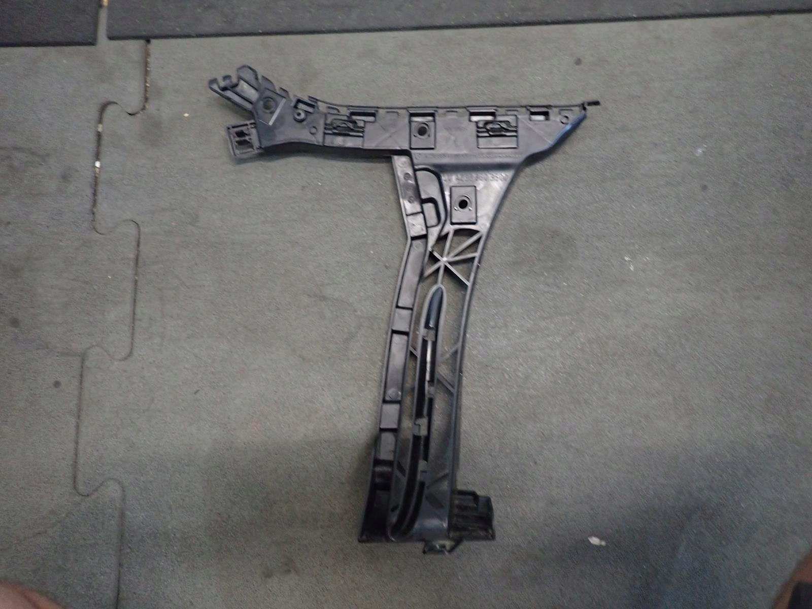 bumper bracket left rear part MERCEDES E-KLASA W213 W238