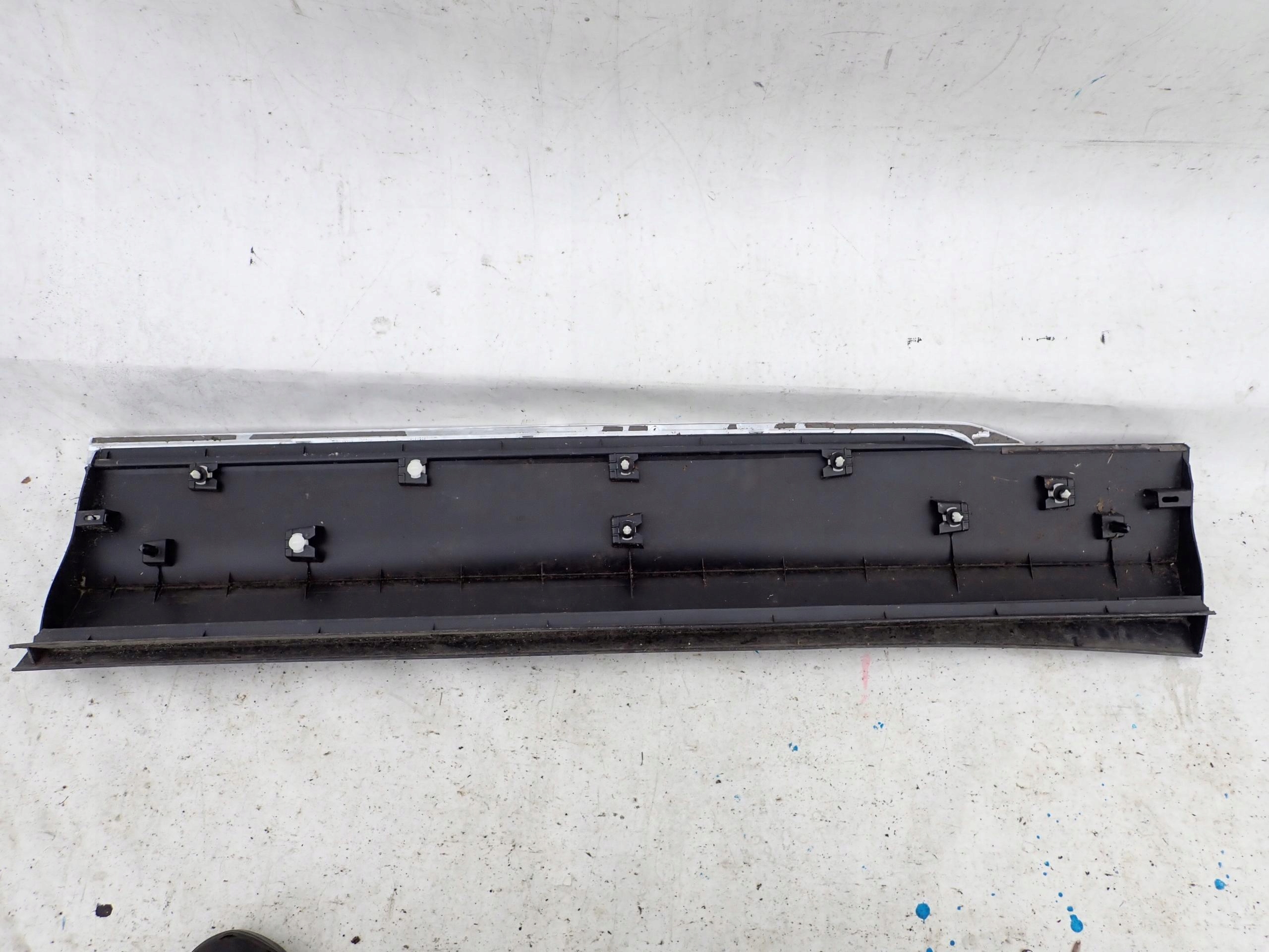VW TIGUAN II 5NA moulding door left front front
