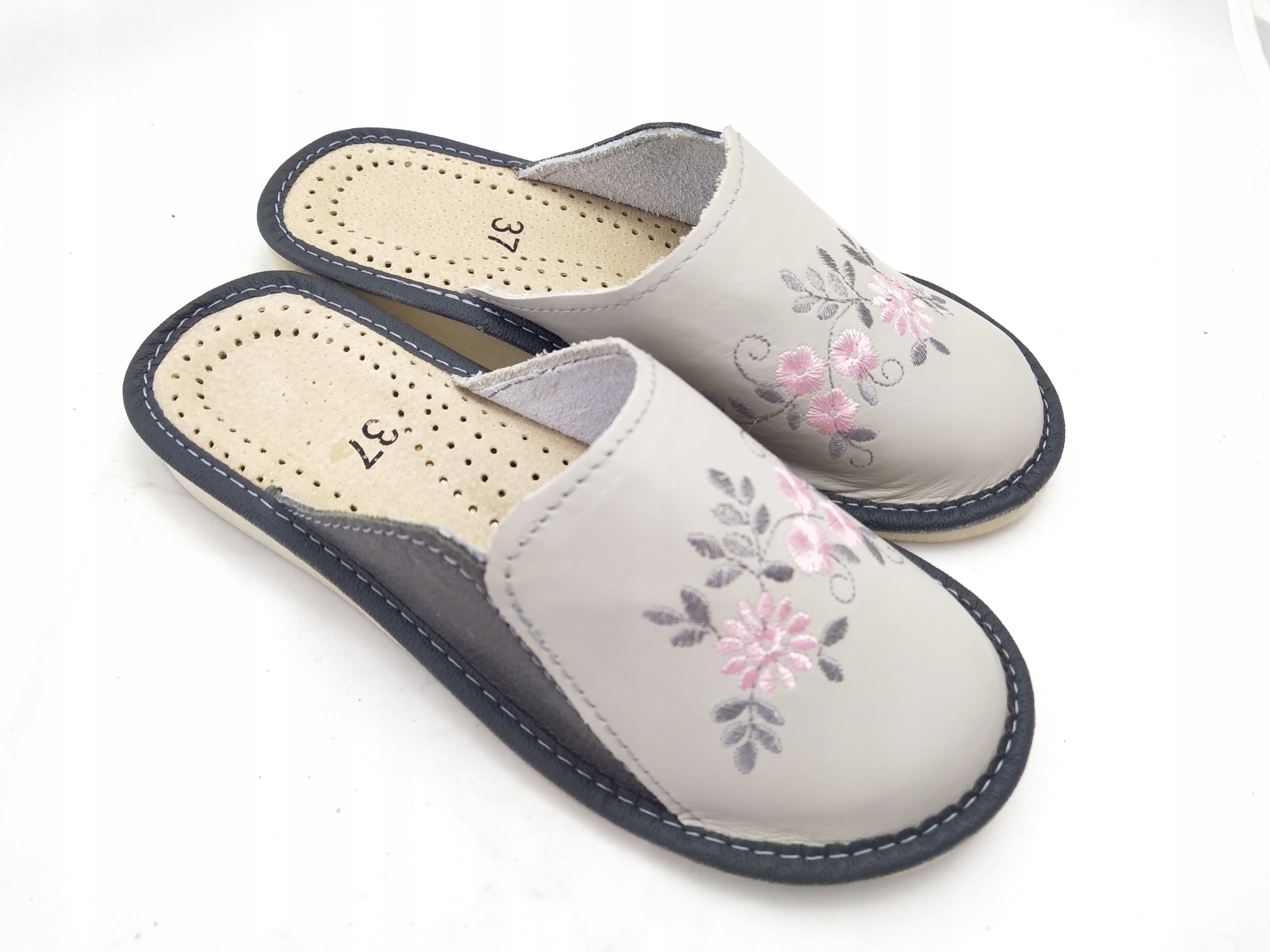 

Damskie klapki pantofle skórzane laczki 37