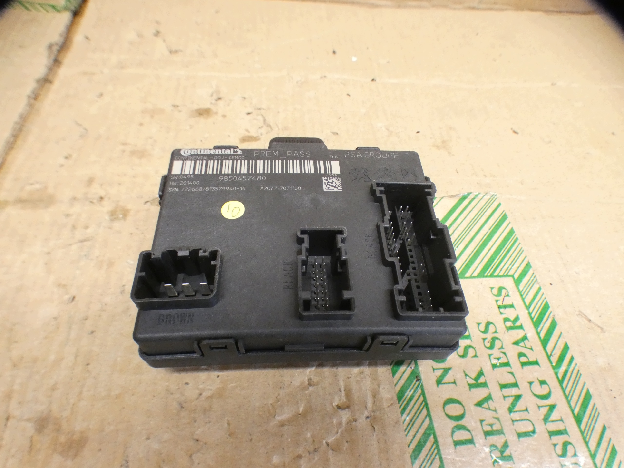 9850457580 control unit / module central of a lock DS4 II
