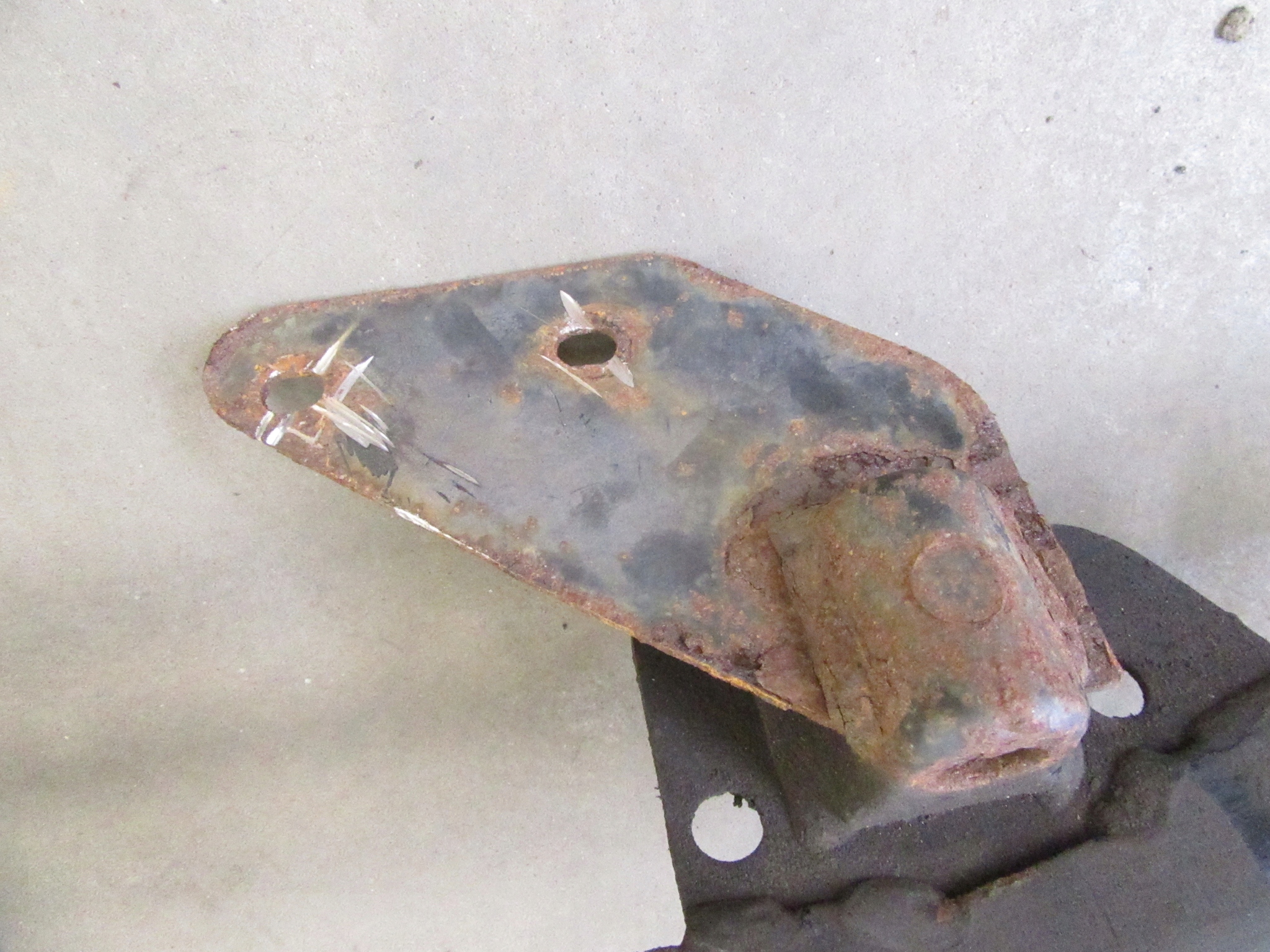 bumper support rear part pillar ucha holowniczego BMW E53 X5
