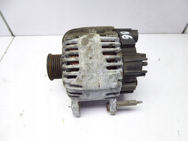 VW PASSAT B6 ALTERNATOR 2.0 TDI Producent części Volkswagen OE