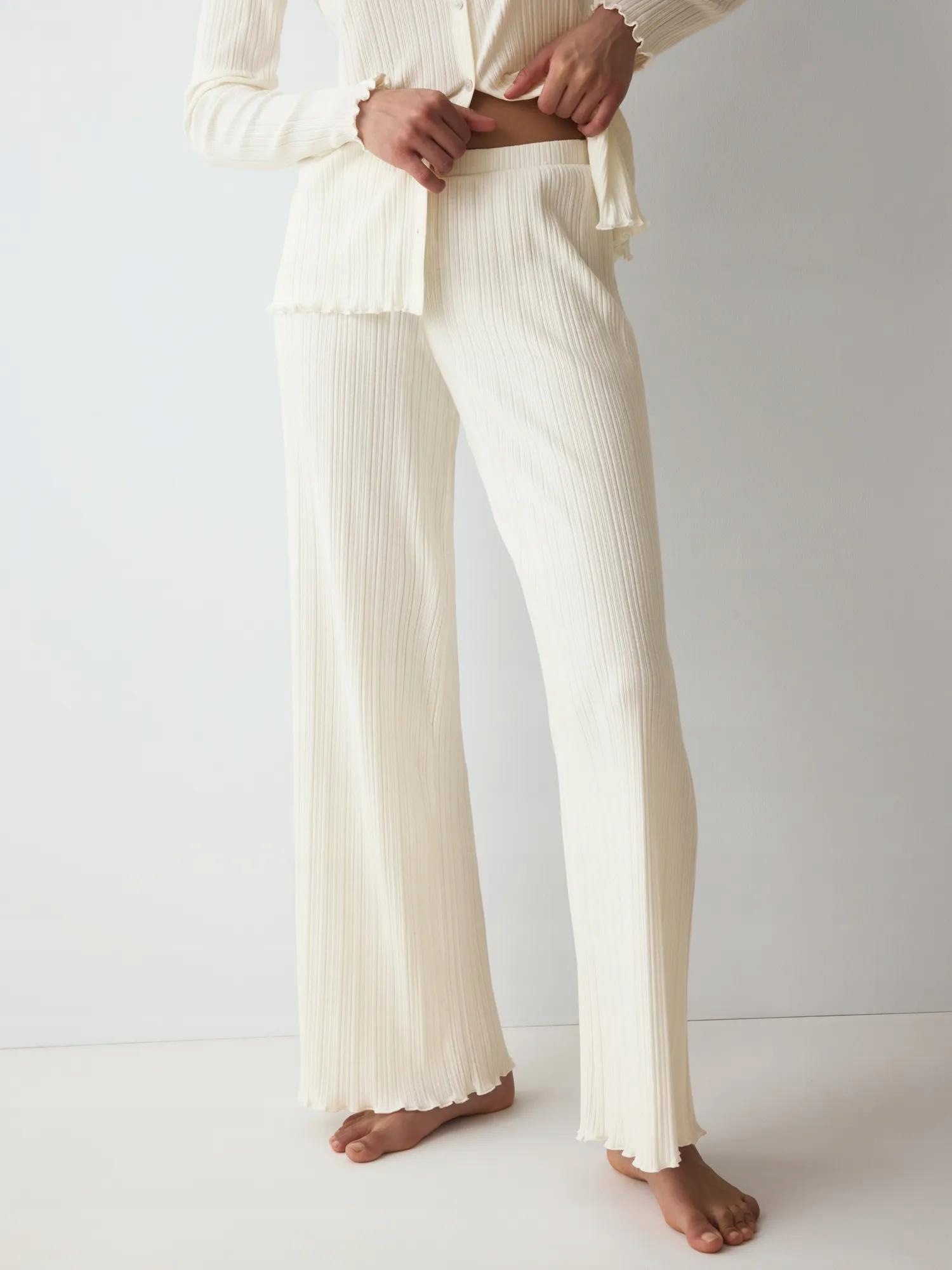 Versatile Rib Straight Trousers 42